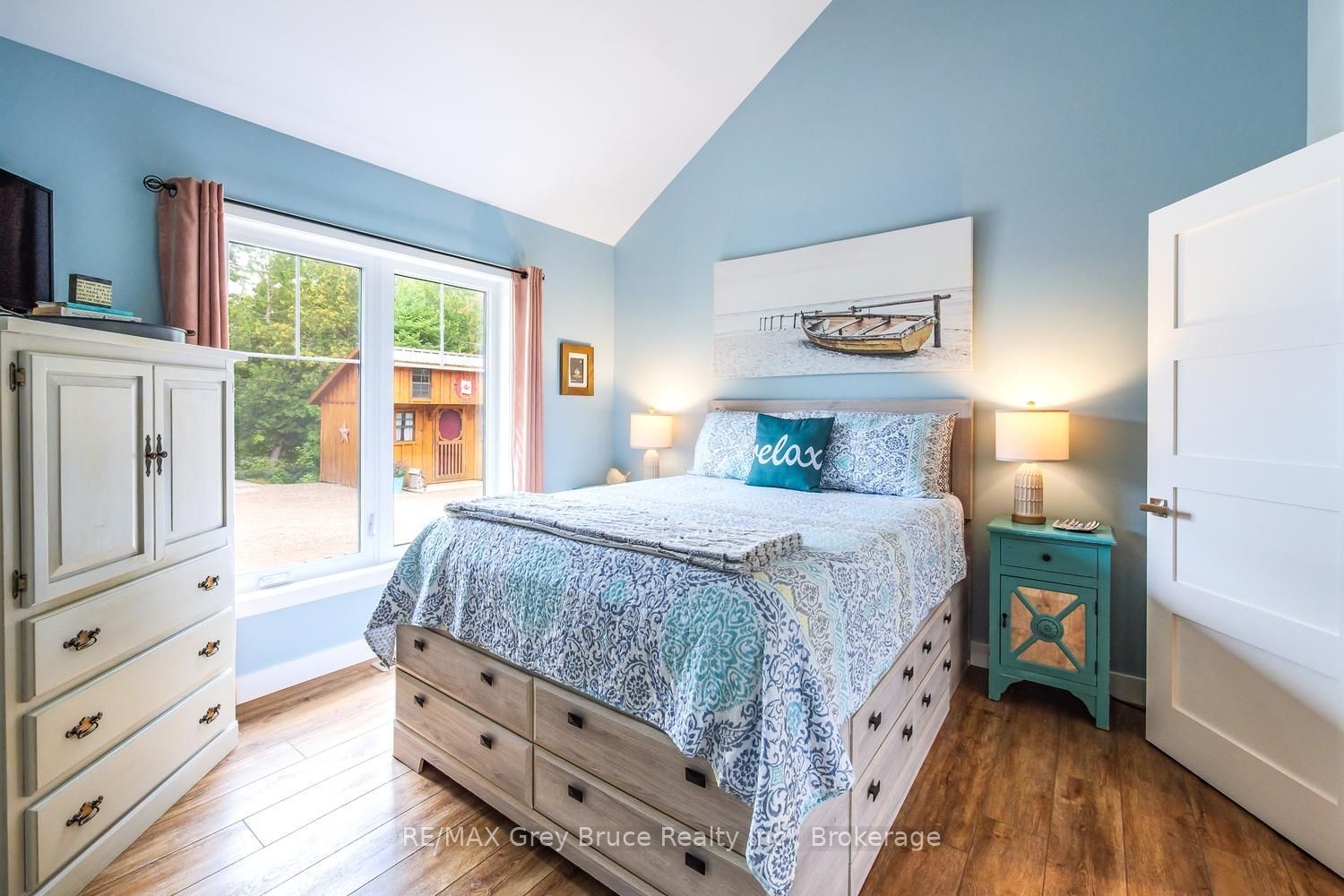 145 Devils Glen Property Photo 19