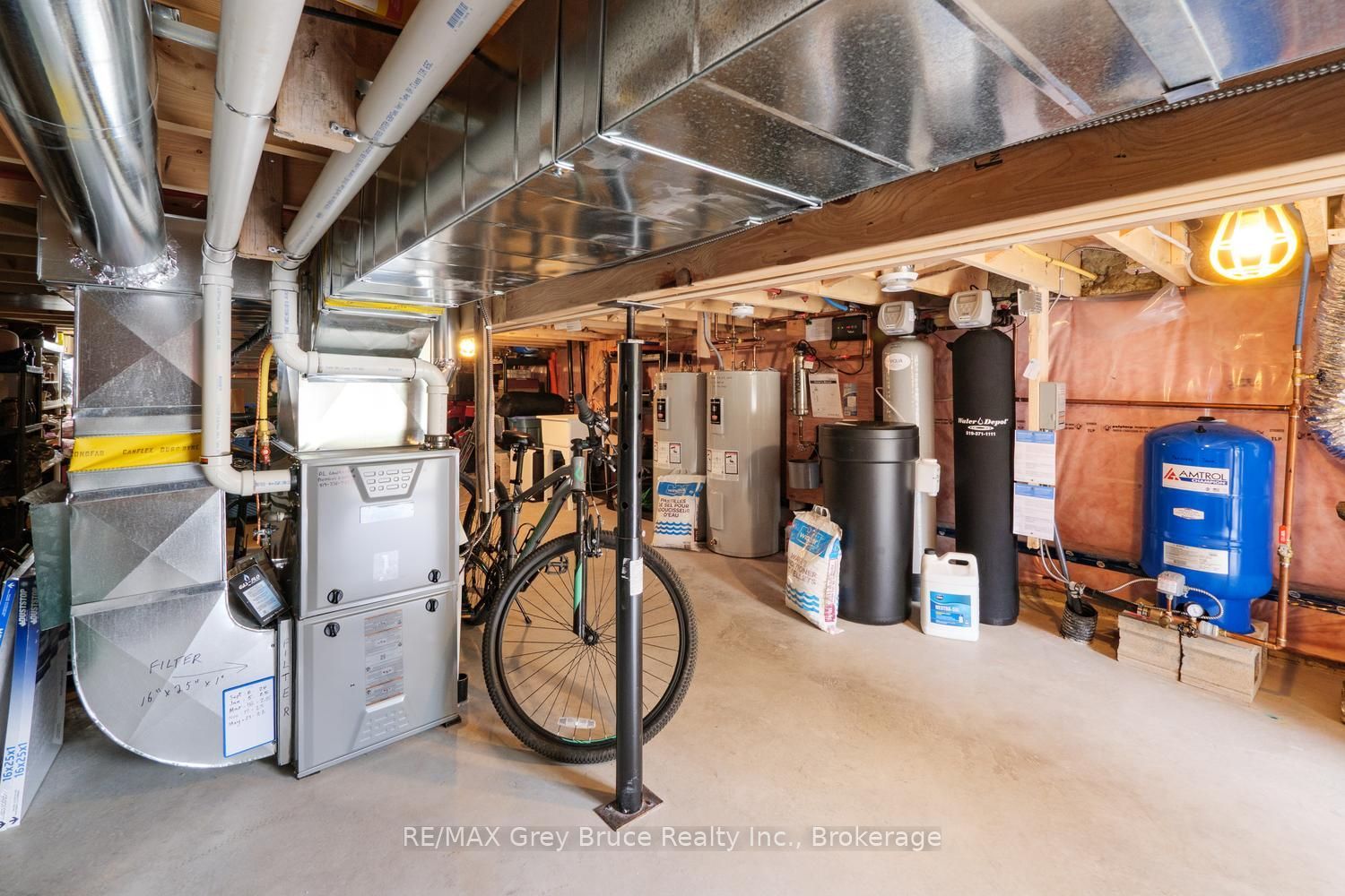 145 Devils Glen Property Photo 27