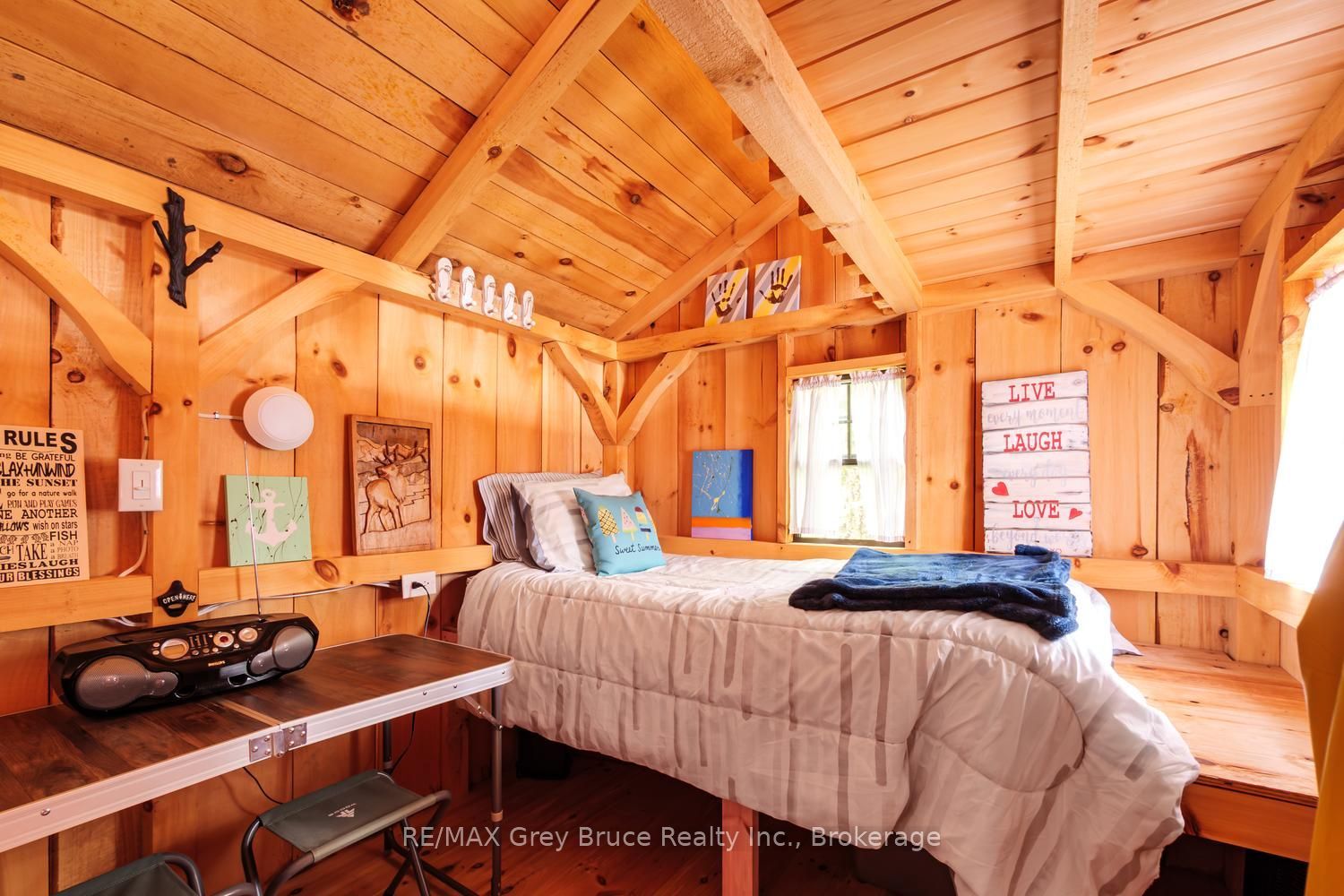 145 Devils Glen Property Photo 36