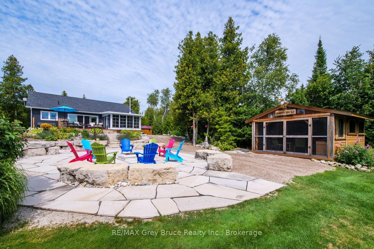 145 Devils Glen Property Photo 40
