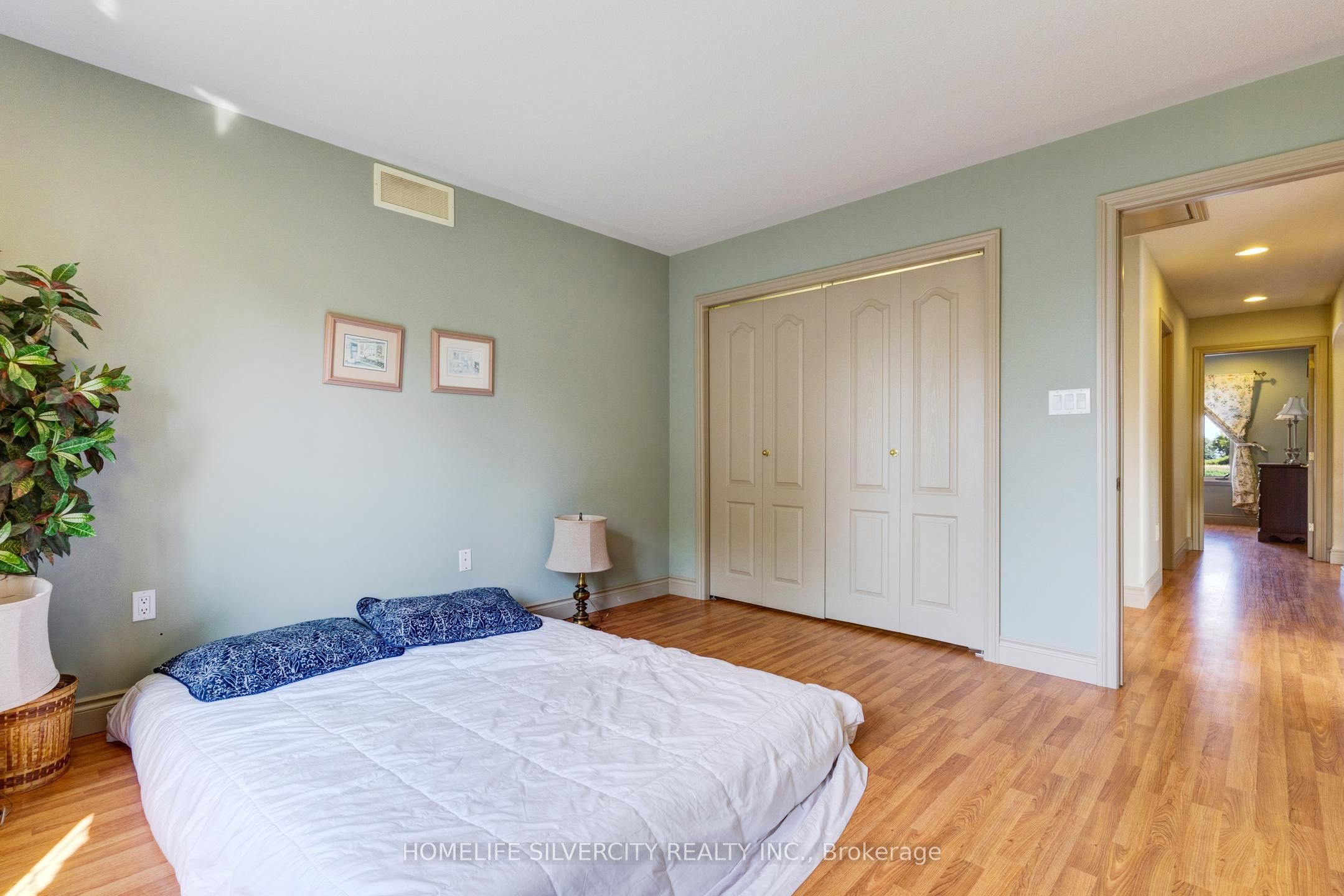 21000 Admiral Drive Property Photo 13