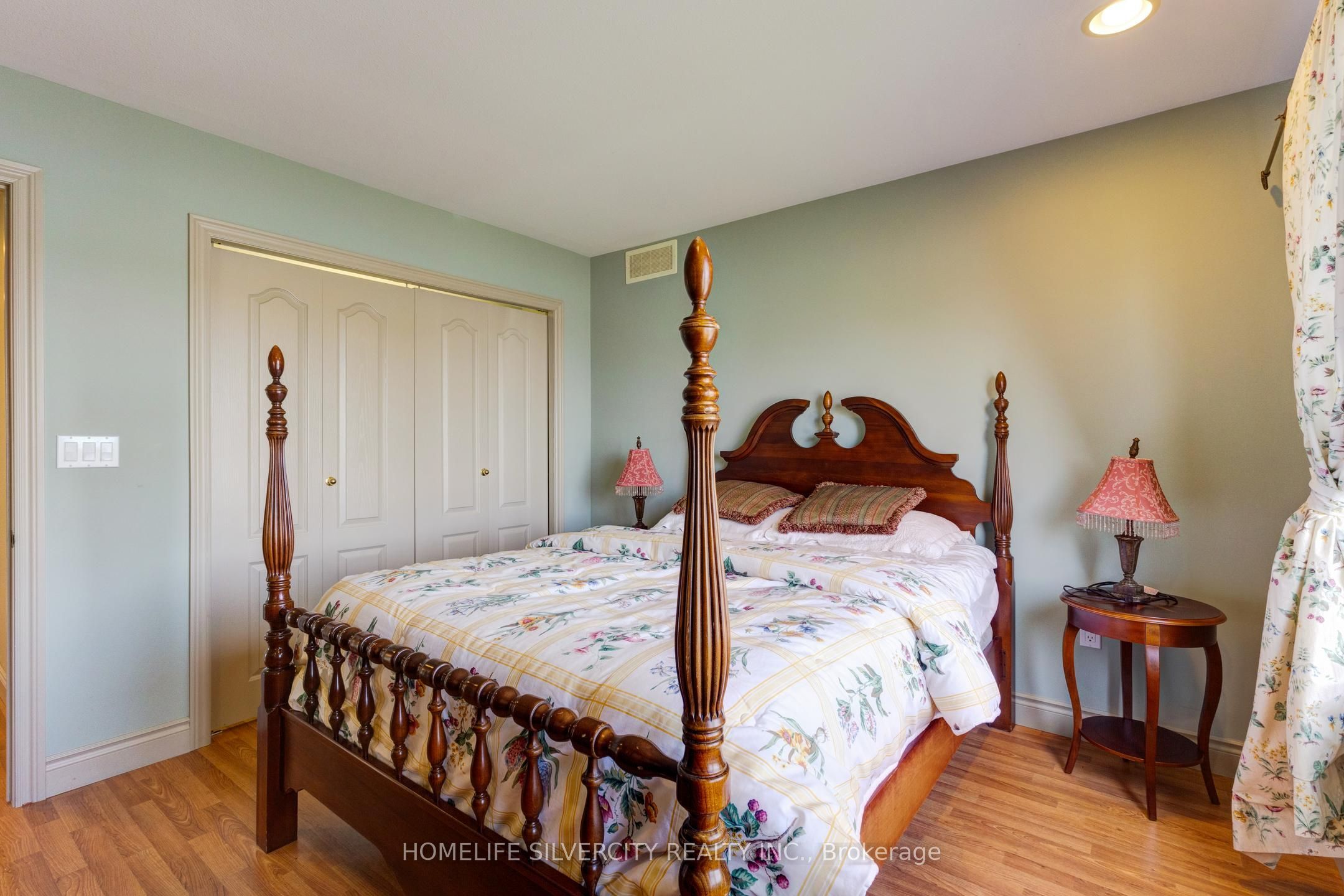 21000 Admiral Drive Property Photo 17