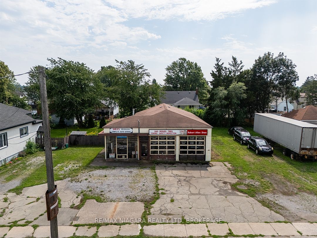 369 Killaly Street E Property Photo 1