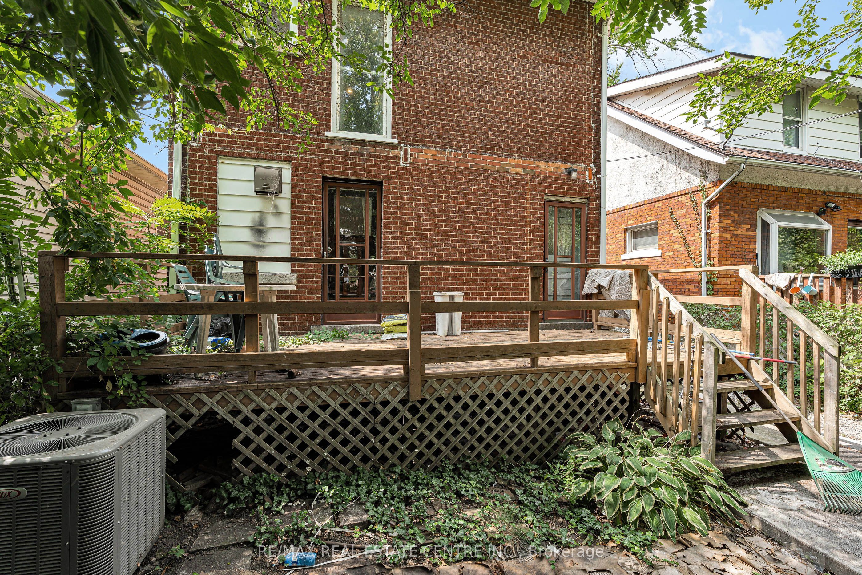374 Josephine Avenue Property Photo 6