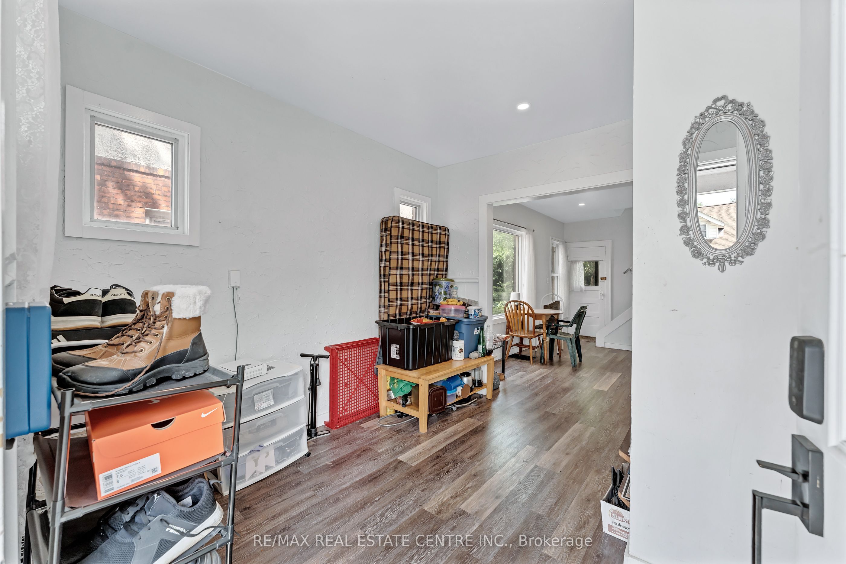 374 Josephine Avenue Property Photo 8
