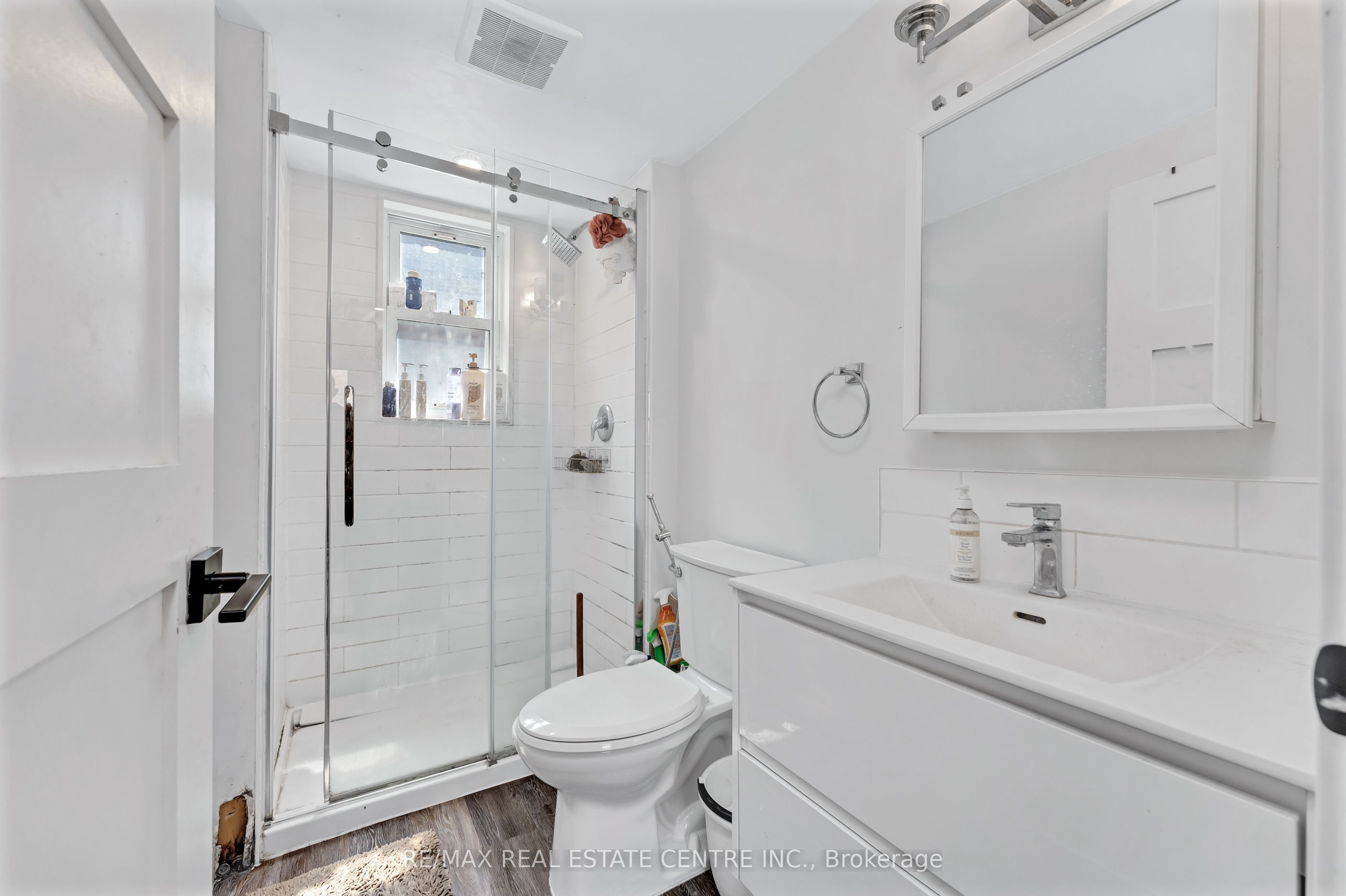 374 Josephine Avenue Property Photo 16