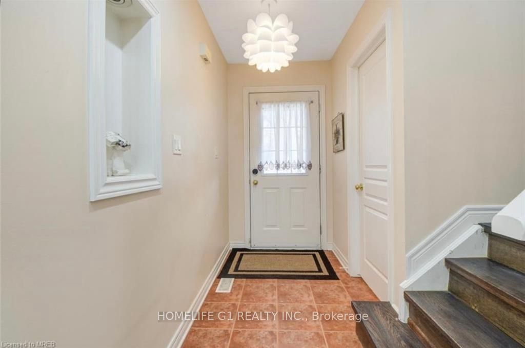 6260 Ash Street Property Photo 4