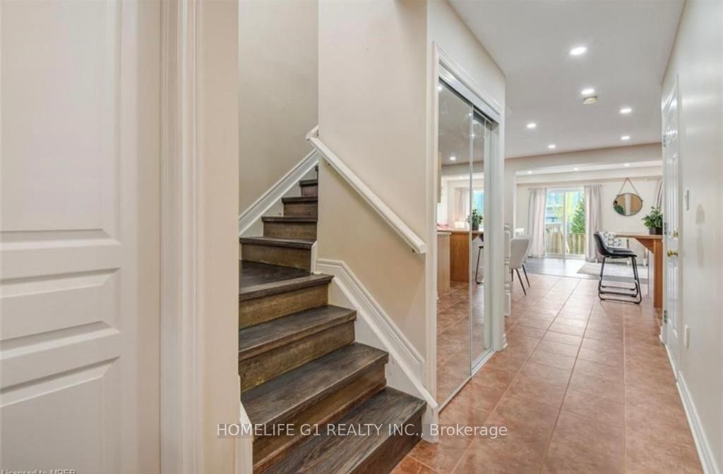 6260 Ash Street Property Photo 5