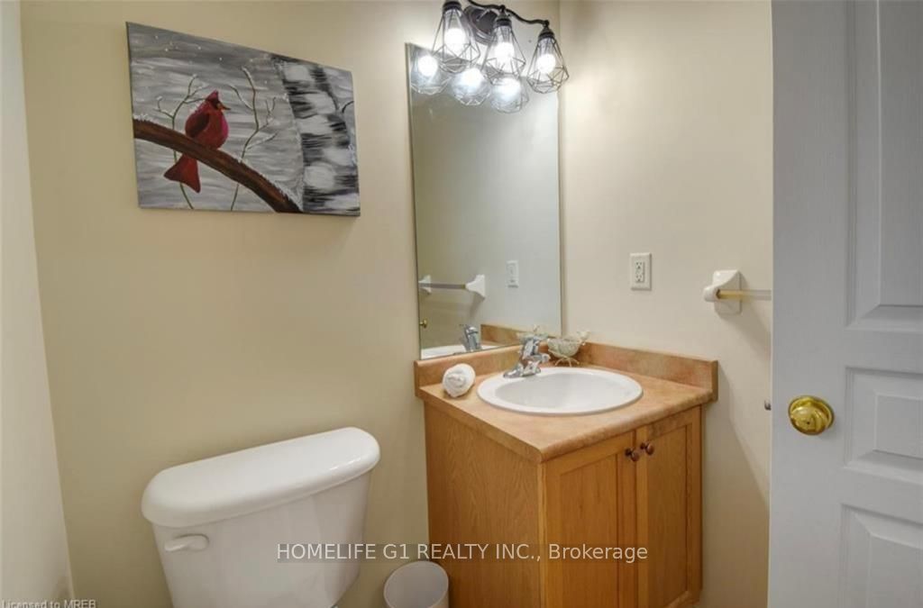 6260 Ash Street Property Photo 9
