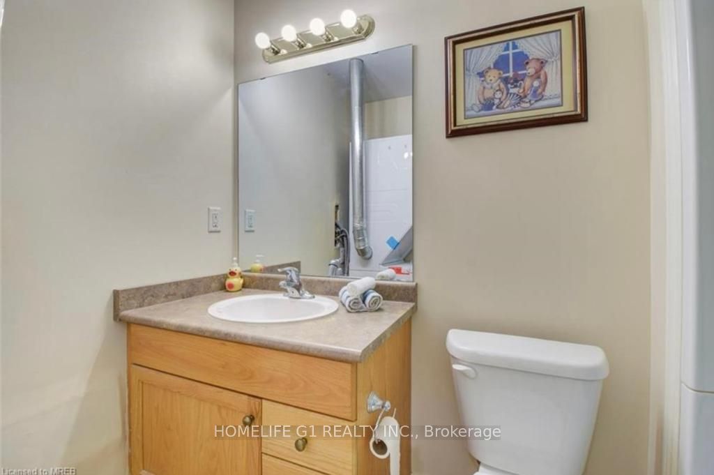 6260 Ash Street Property Photo 11