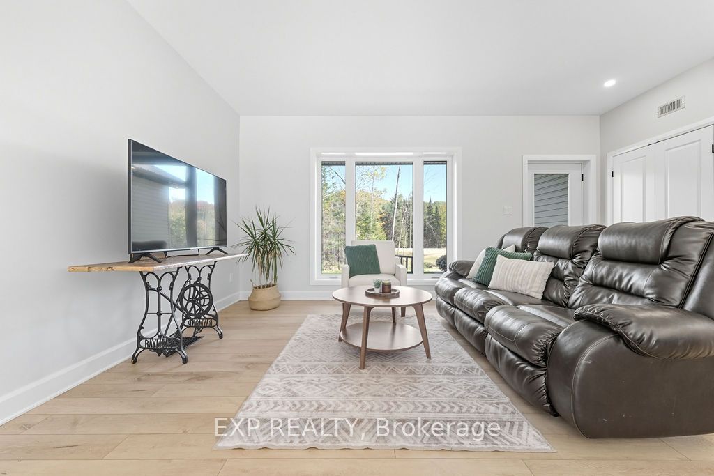2394a Highway 132 Highway Property Photo 12