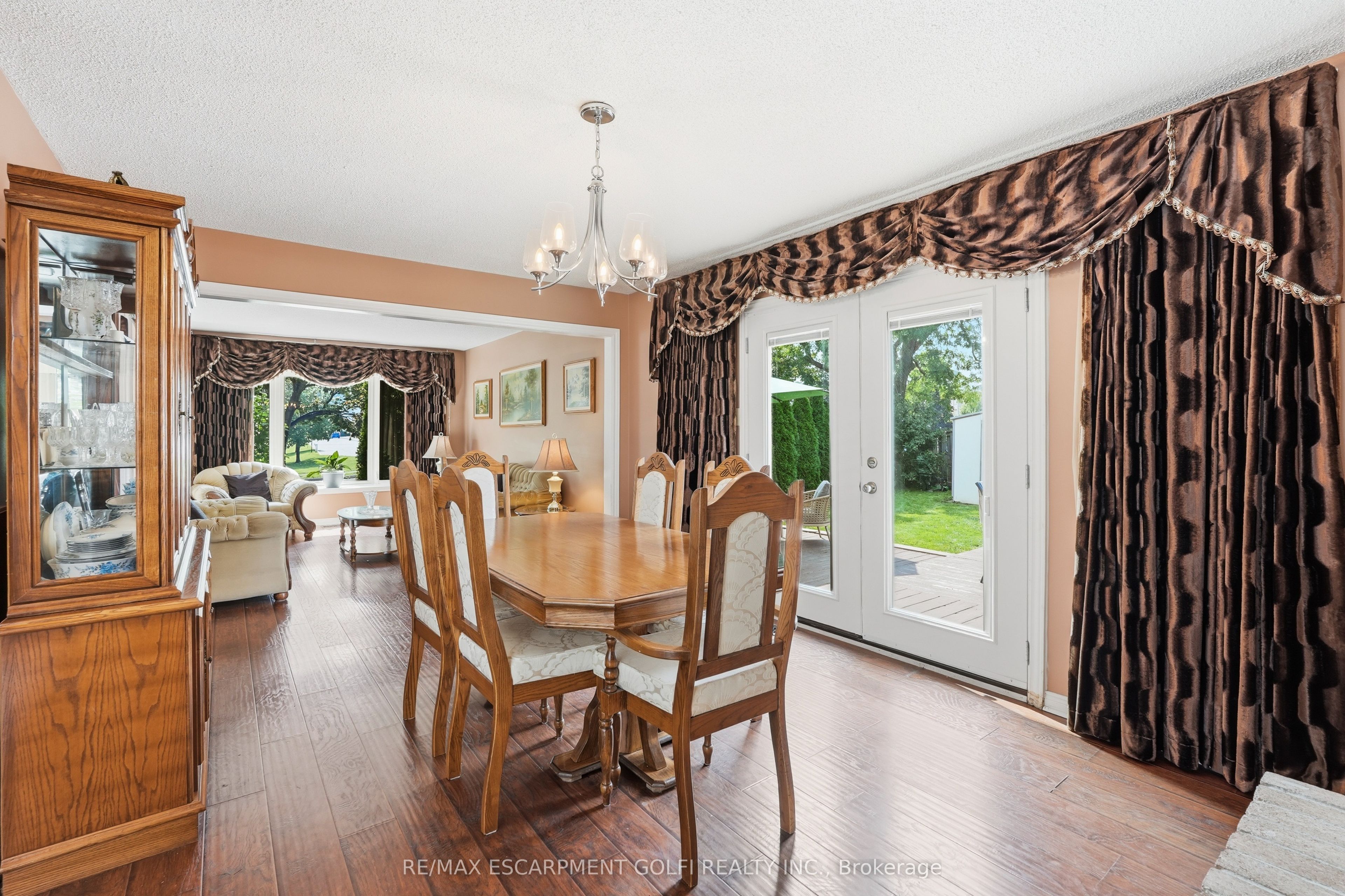 138 Livingston Avenue Property Photo 8