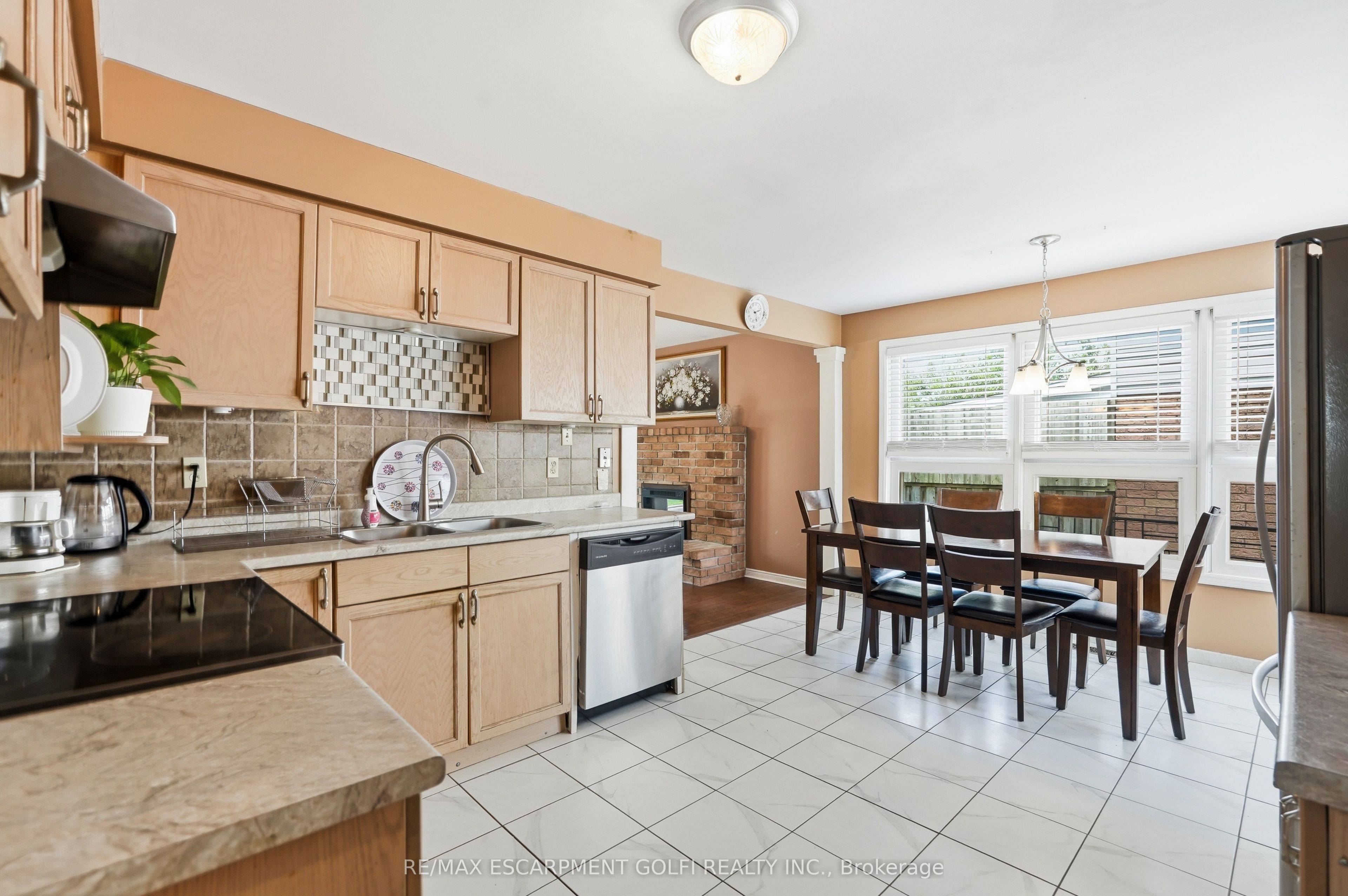 138 Livingston Avenue Property Photo 12
