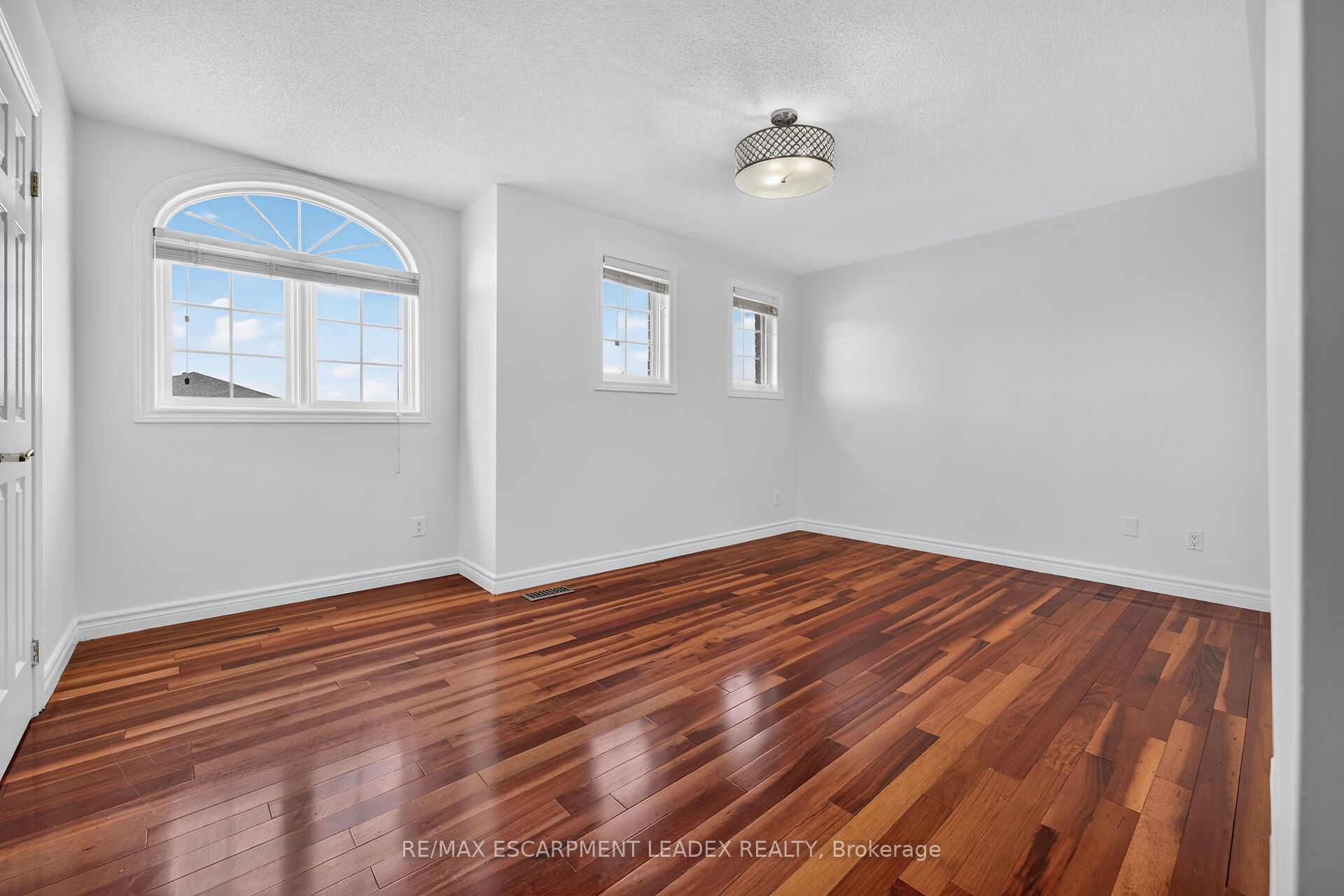 1429 Upper Sherman Avenue Property Photo 23