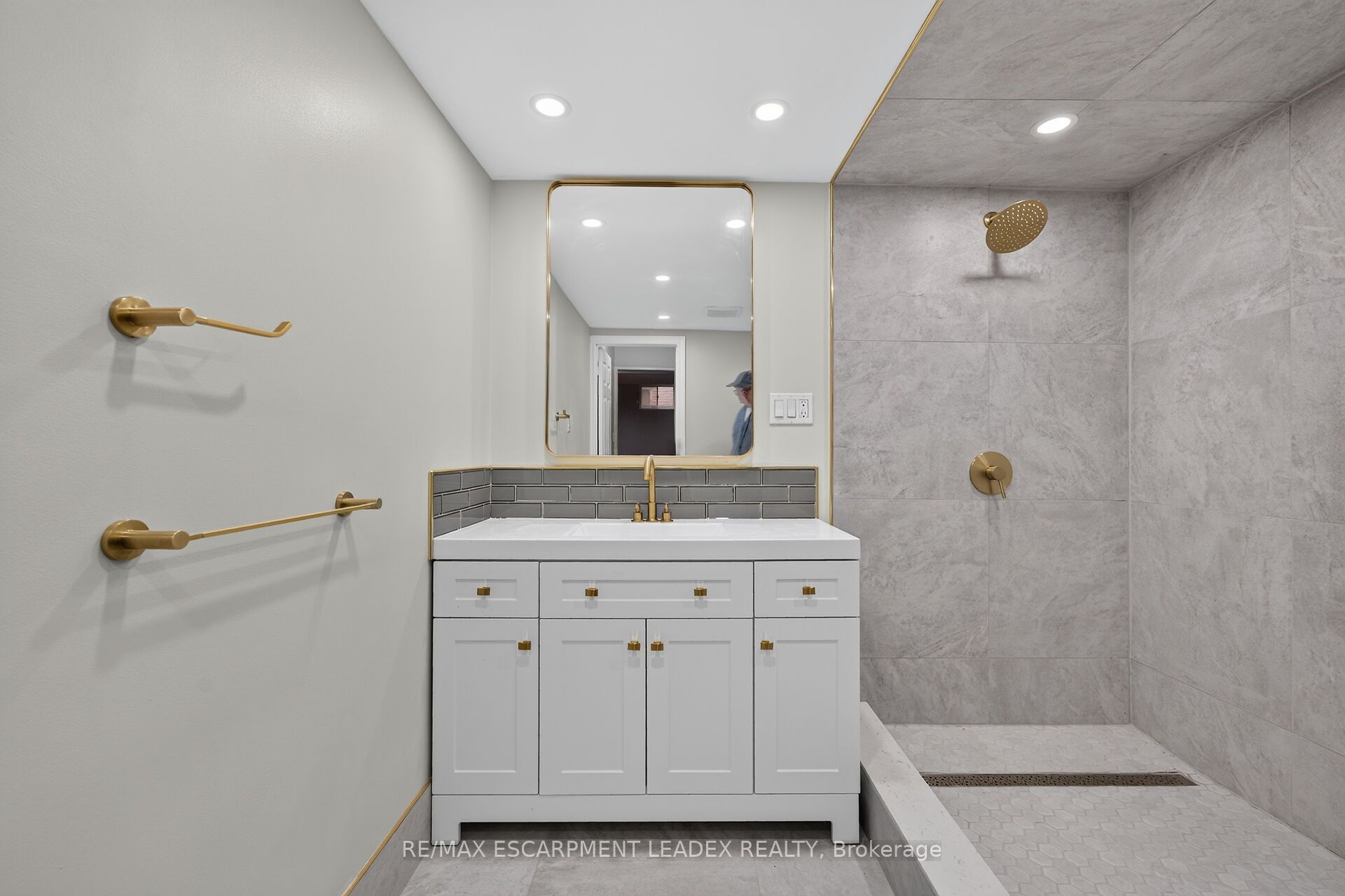 1429 Upper Sherman Avenue Property Photo 37