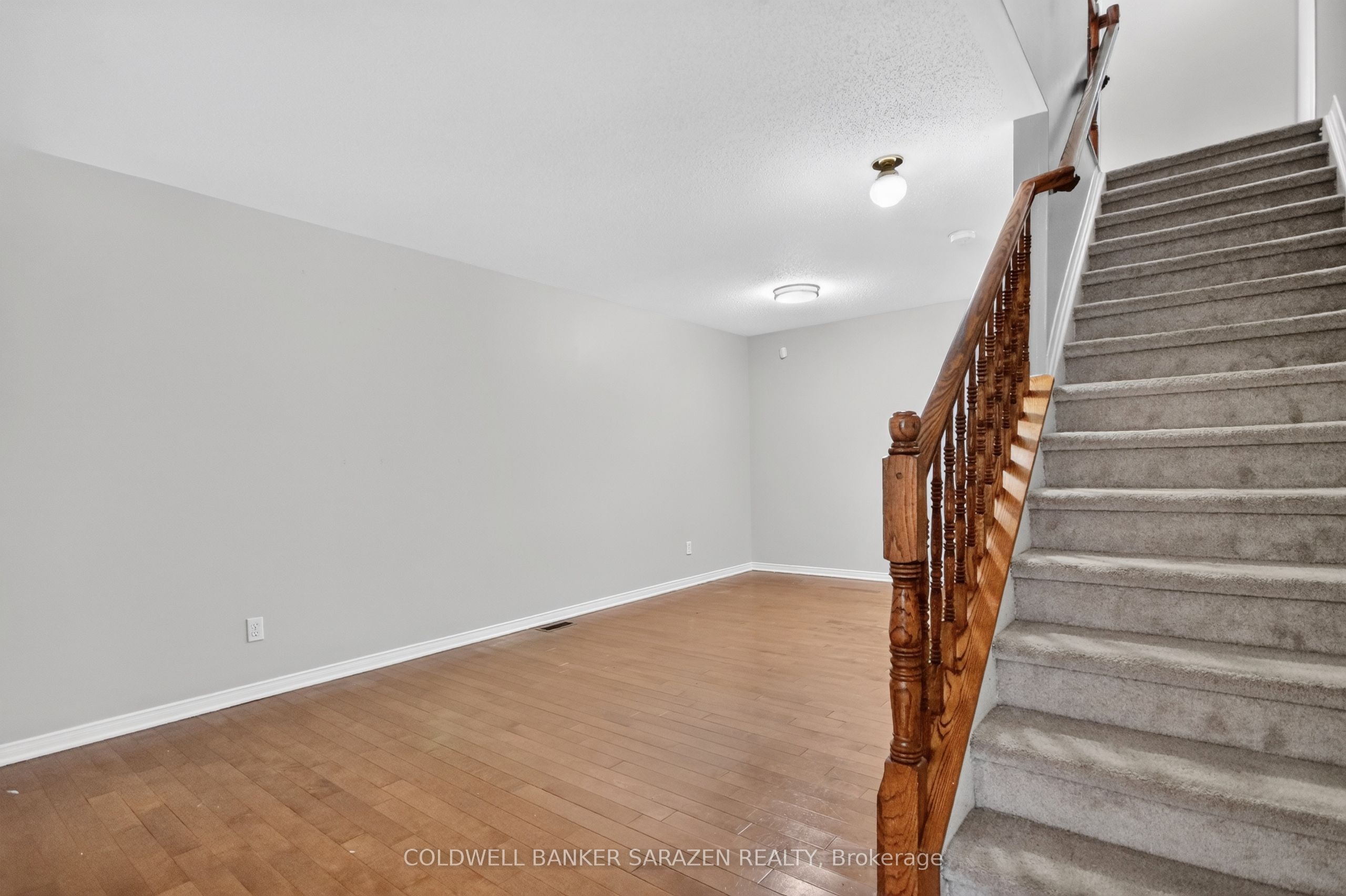 111 Harbour View Street Property Photo 4
