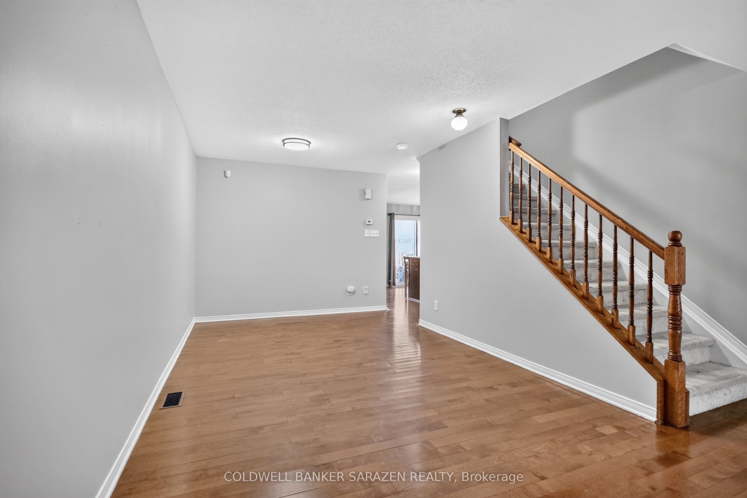 111 Harbour View Street Property Photo 6