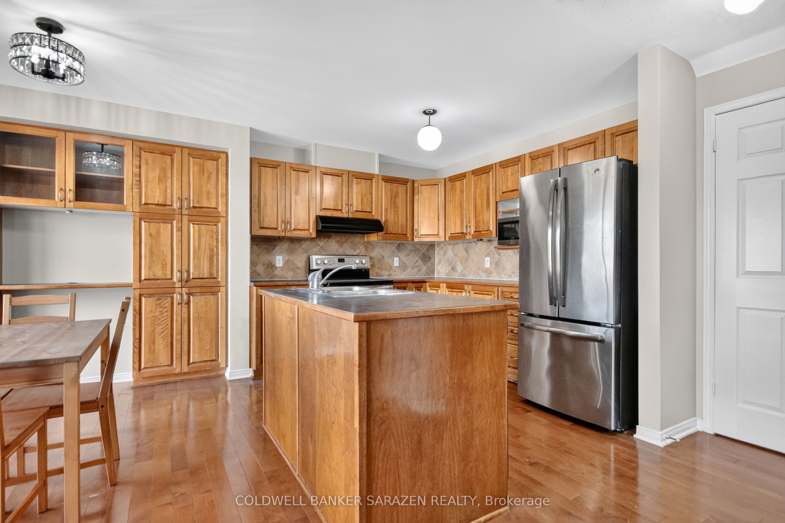 111 Harbour View Street Property Photo 18