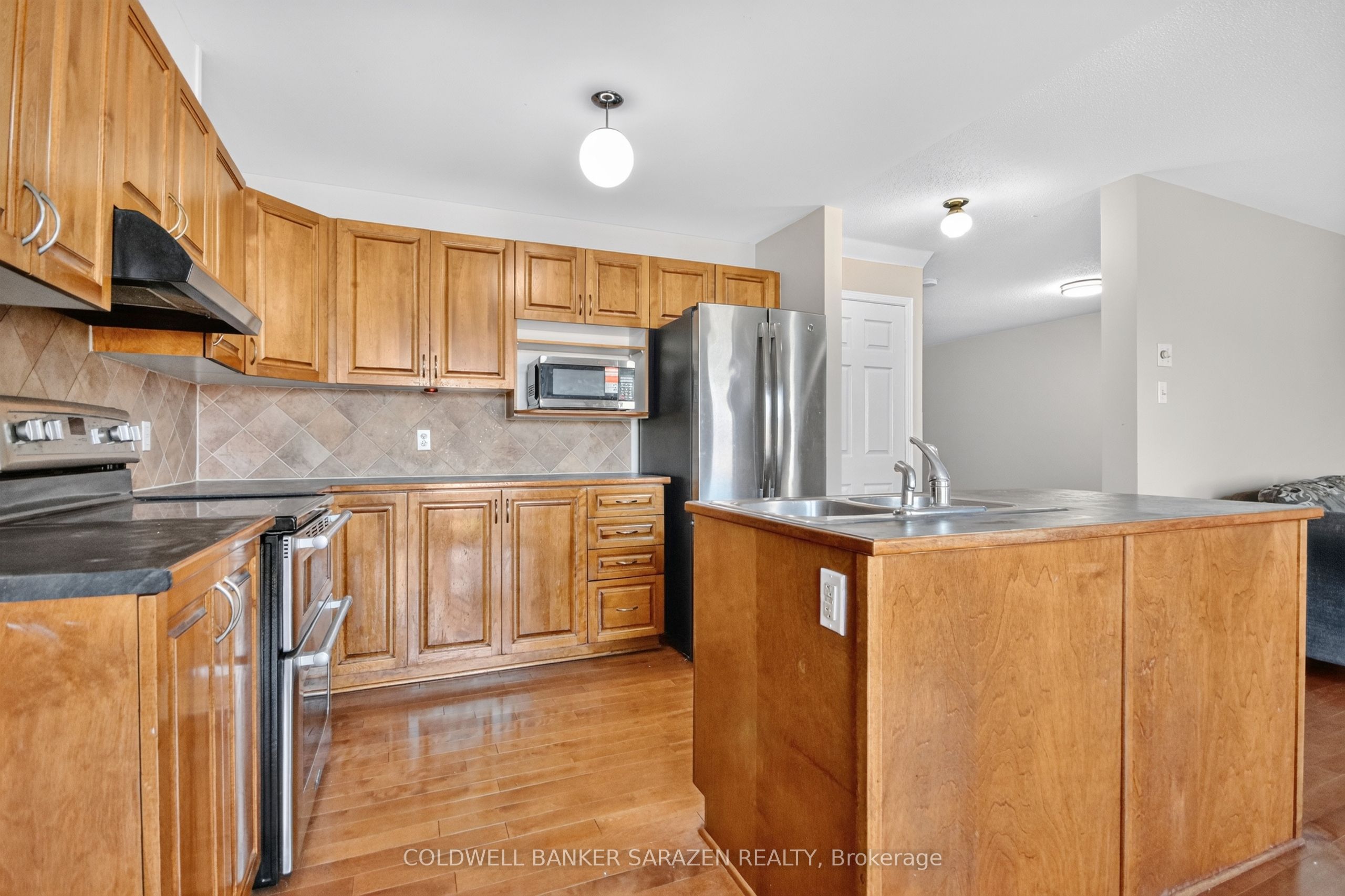 111 Harbour View Street Property Photo 20