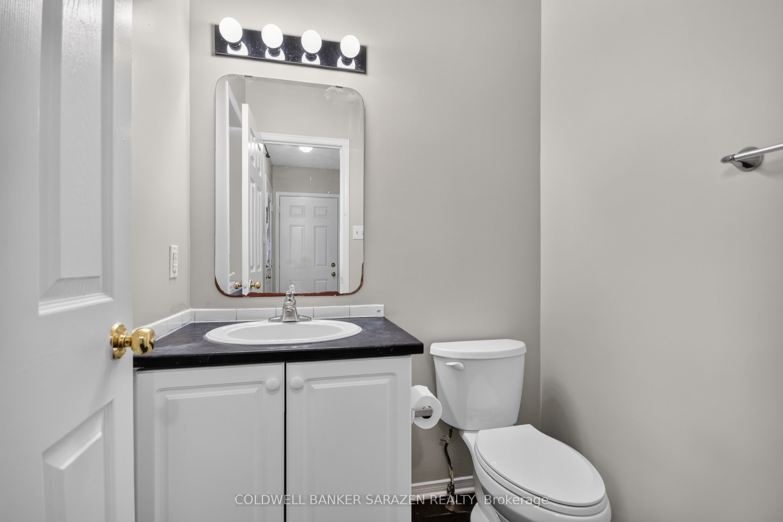 111 Harbour View Street Property Photo 41