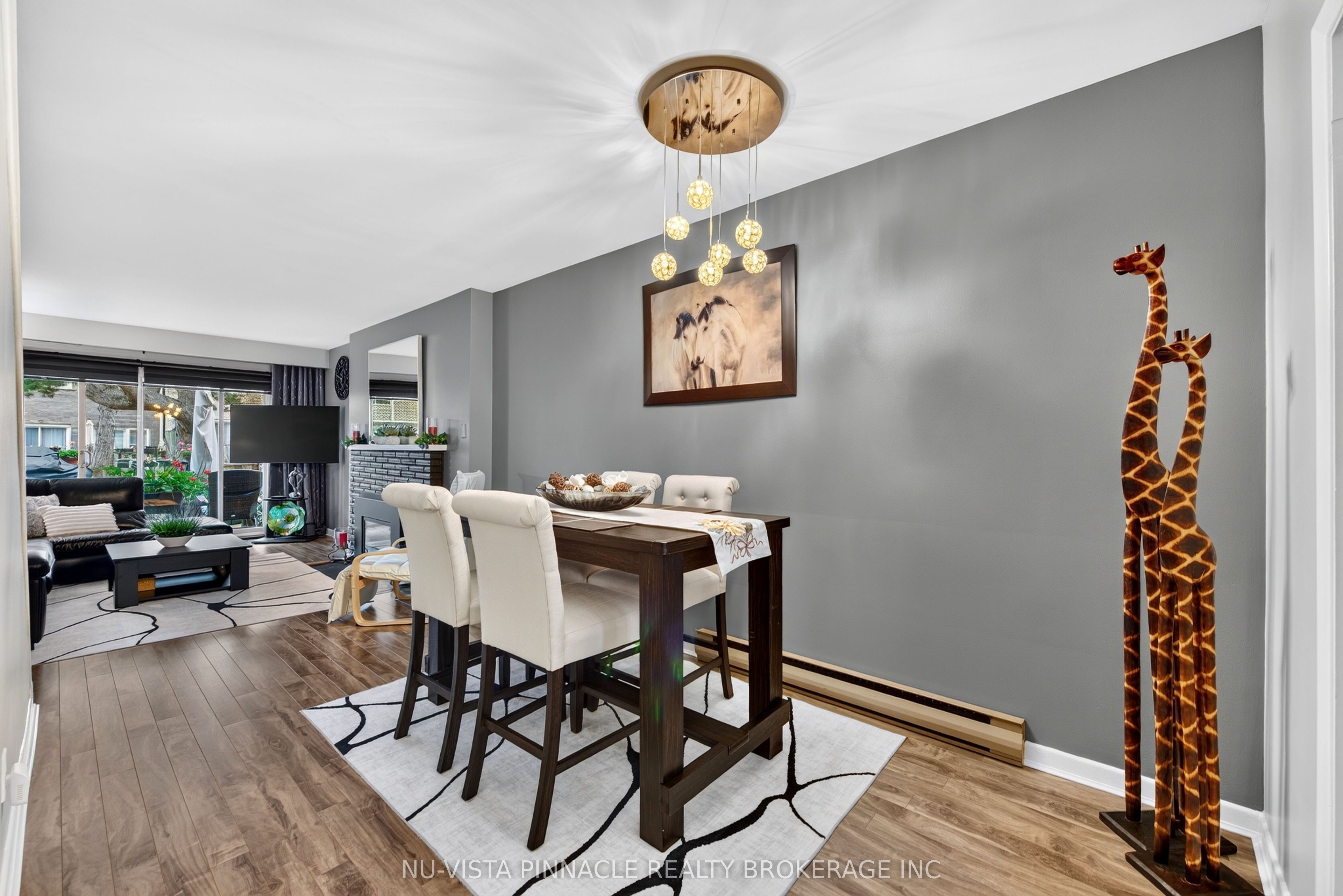 7 Arbour Glen Crescent Property Photo 2