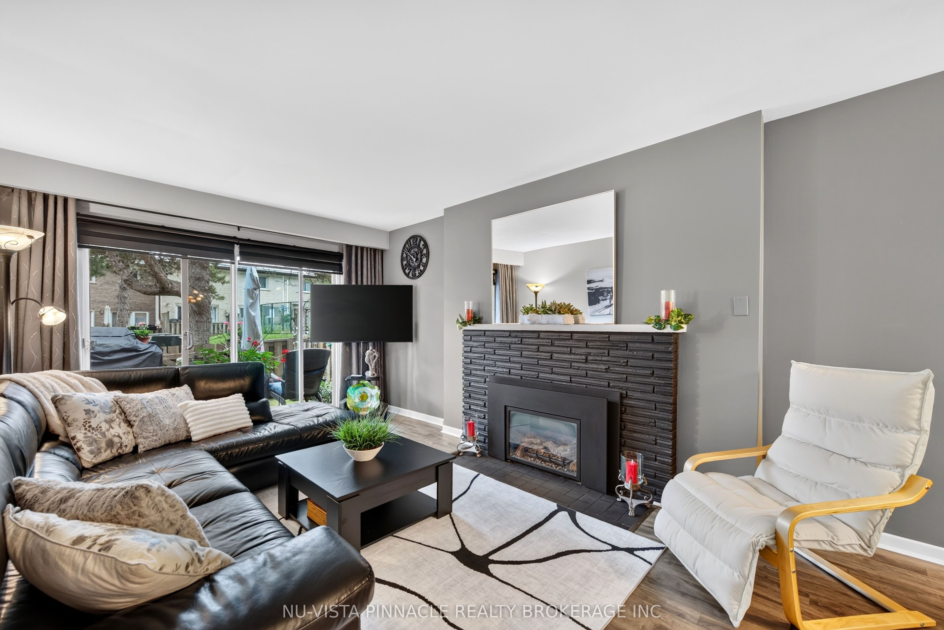7 Arbour Glen Crescent Property Photo 6