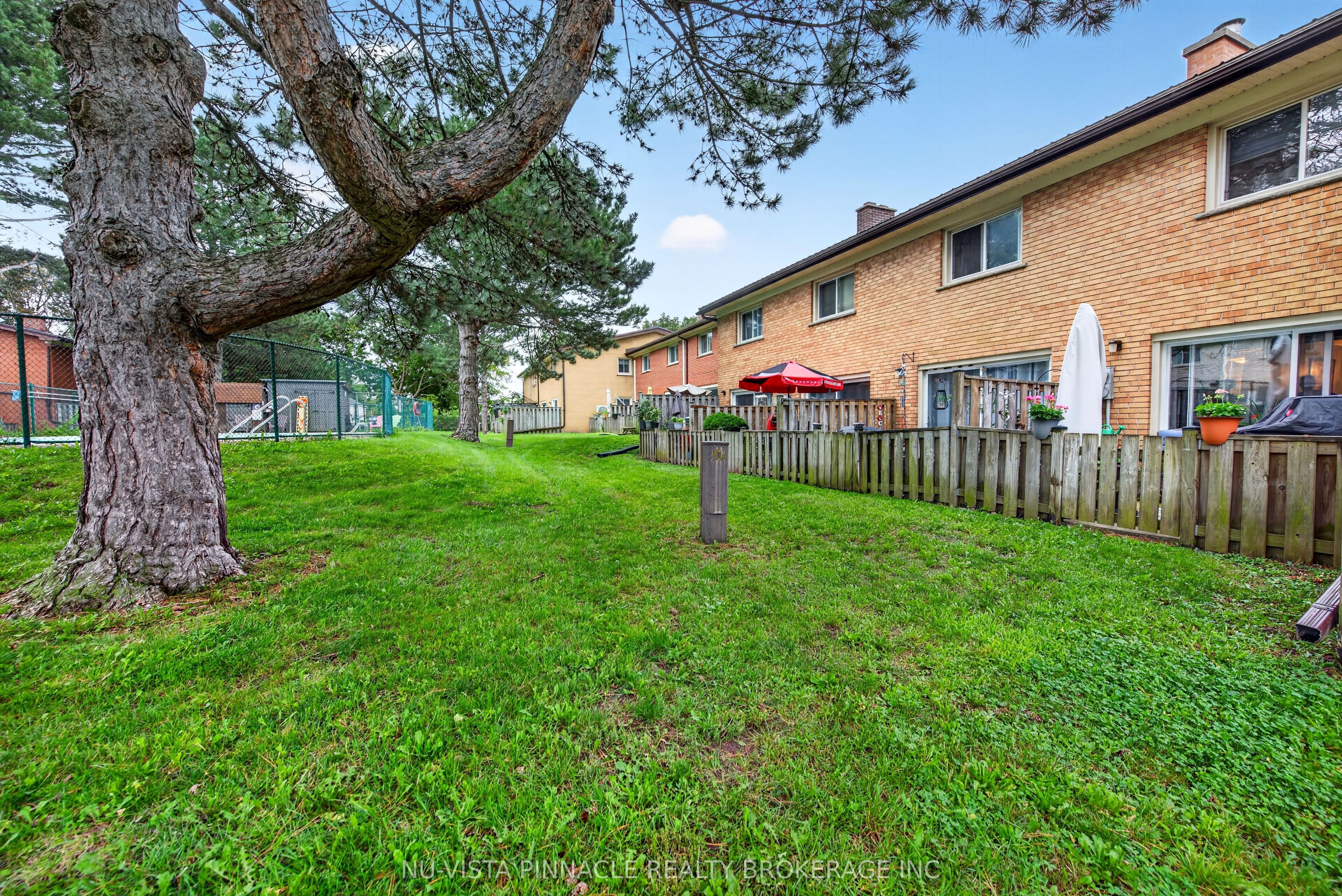 7 Arbour Glen Crescent Property Photo 22