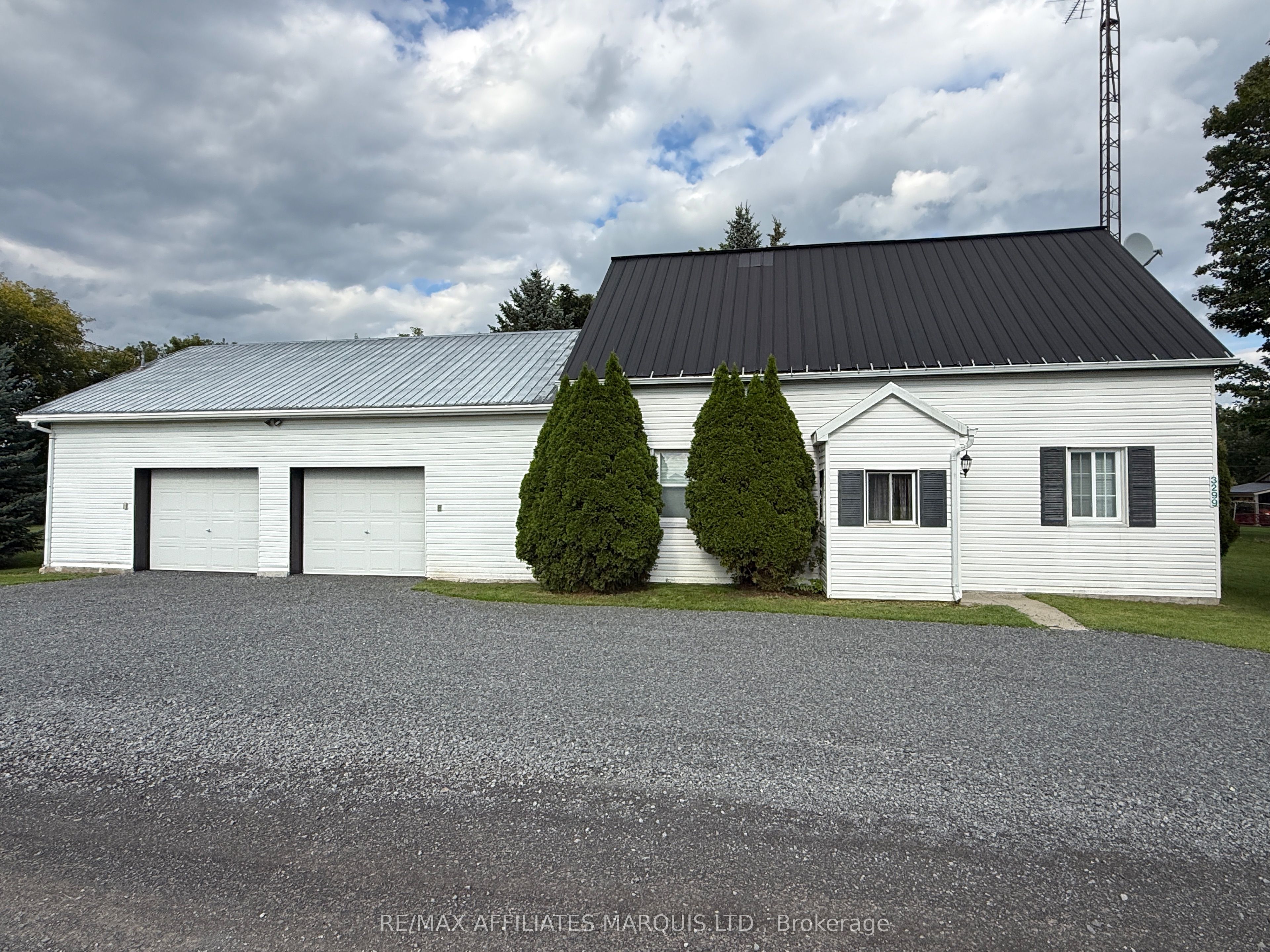 3299 Hollister Road Property Photo 1