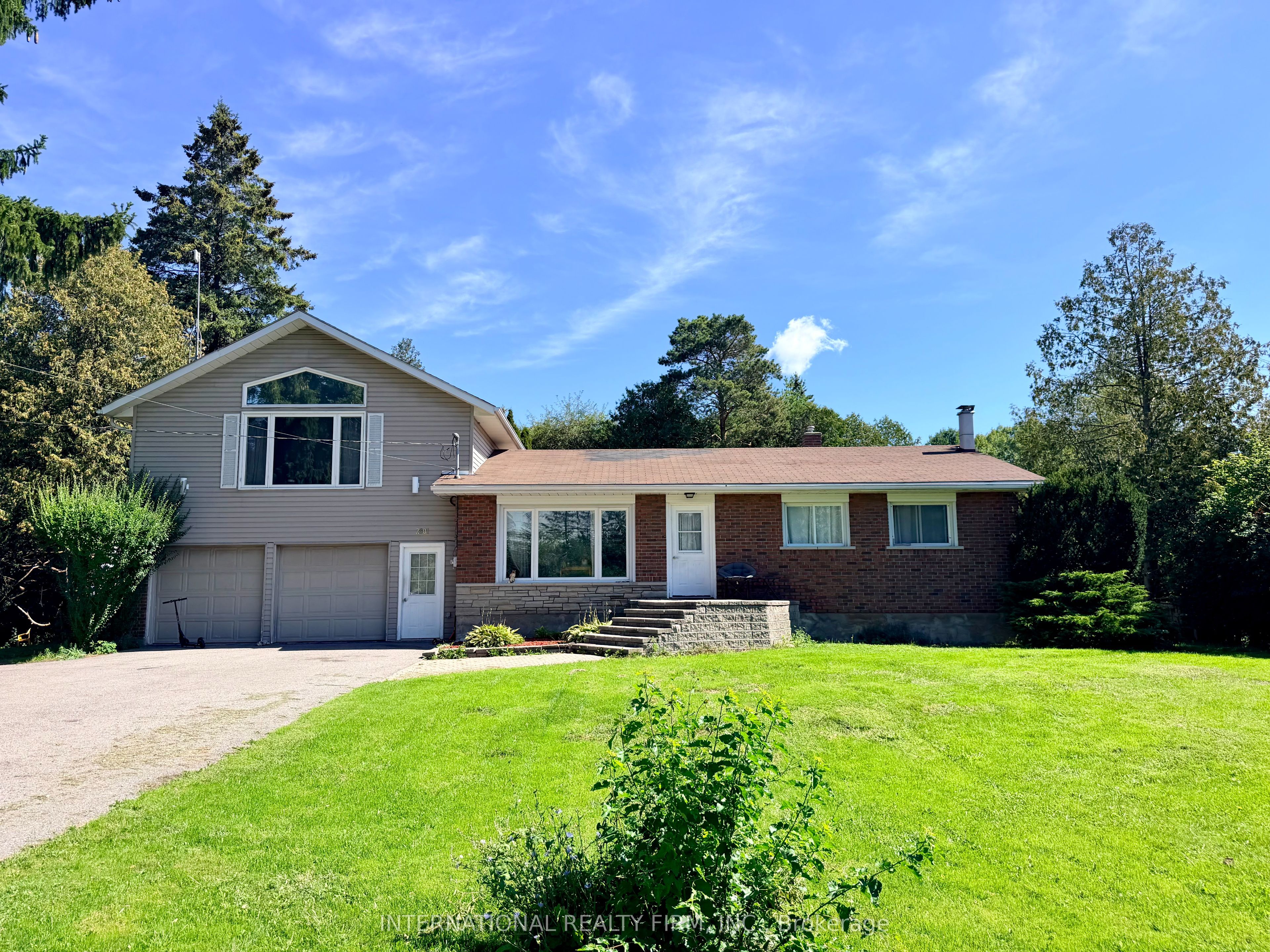2601 Division Street Property Photo 1