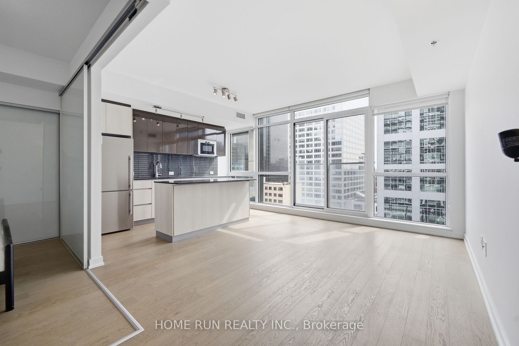 199 Slater Street 1007 Property Photo 5