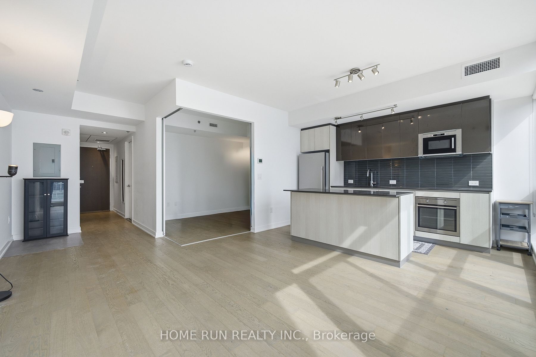 199 Slater Street 1007 Property Photo 6