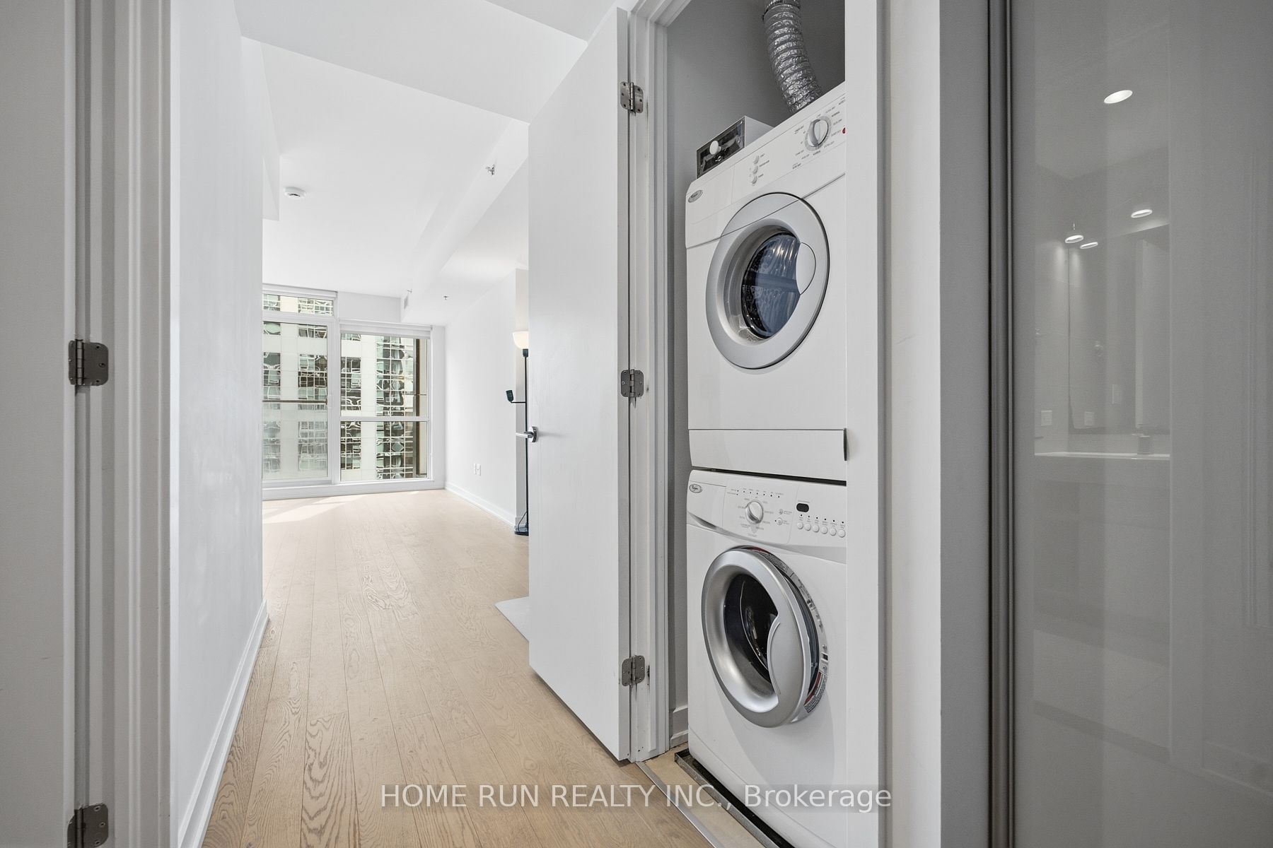 199 Slater Street 1007 Property Photo 17