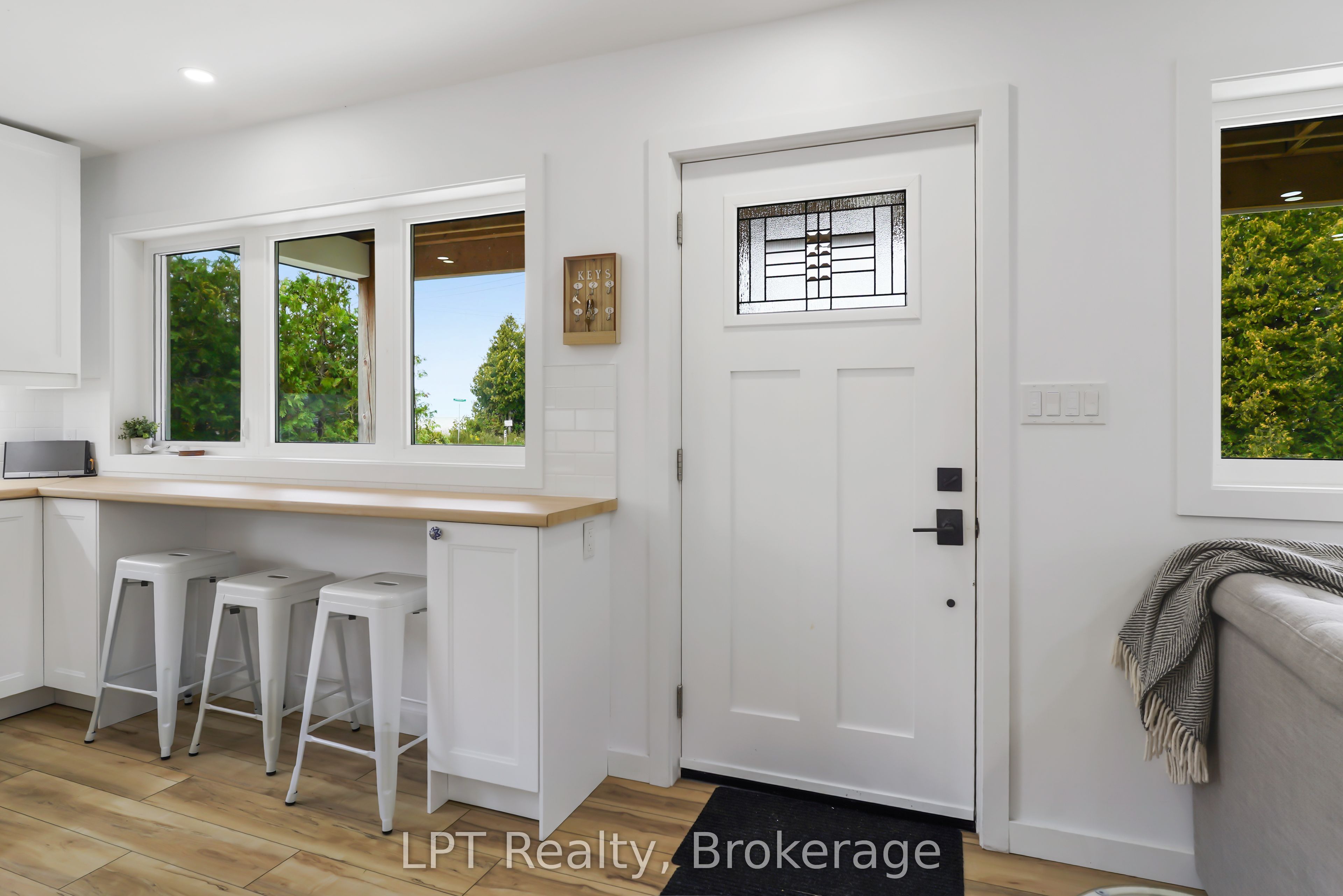 6 Spry Lake Road Property Photo 9