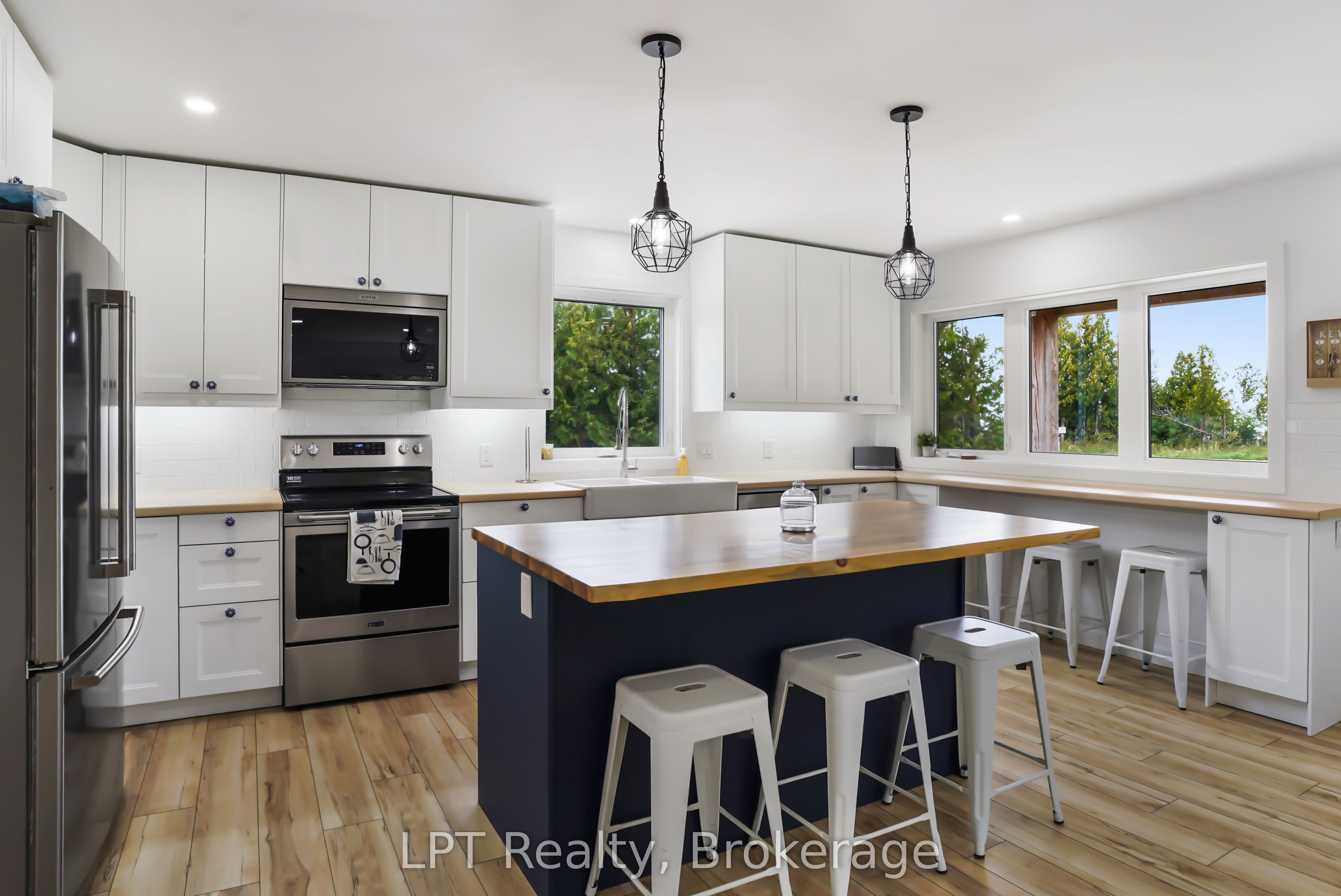 6 Spry Lake Road Property Photo 14