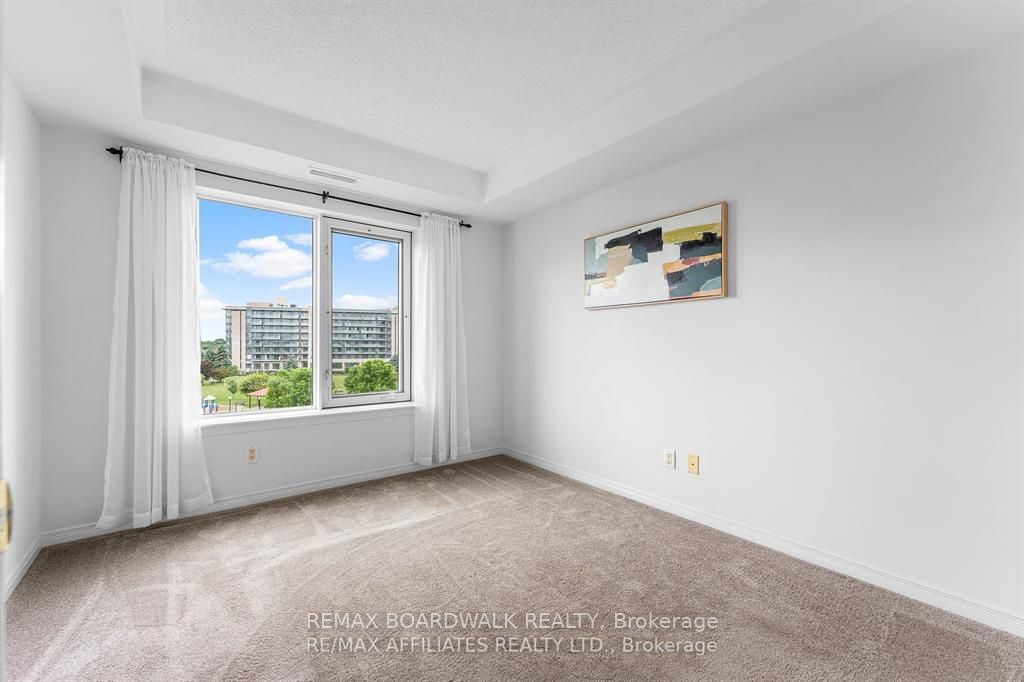 310 Central Park Drive 5s Property Photo 12