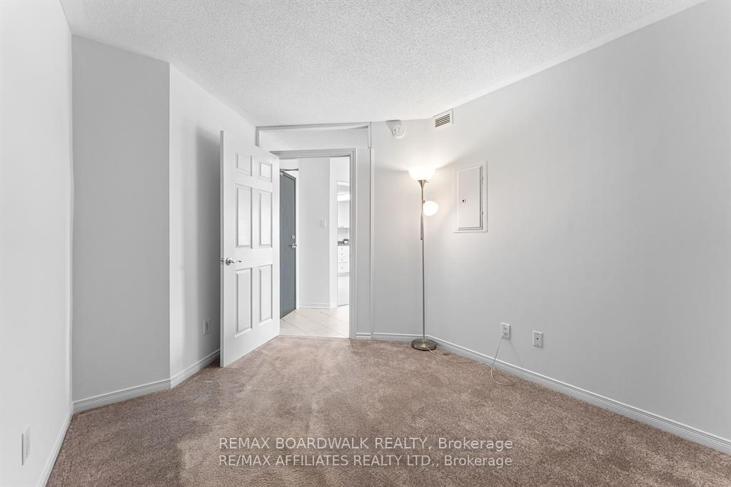 310 Central Park Drive 5s Property Photo 15