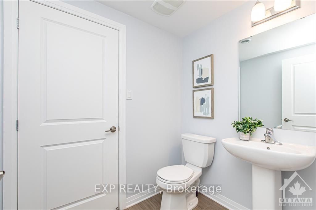 444 Via Verona Avenue B Property Photo 18