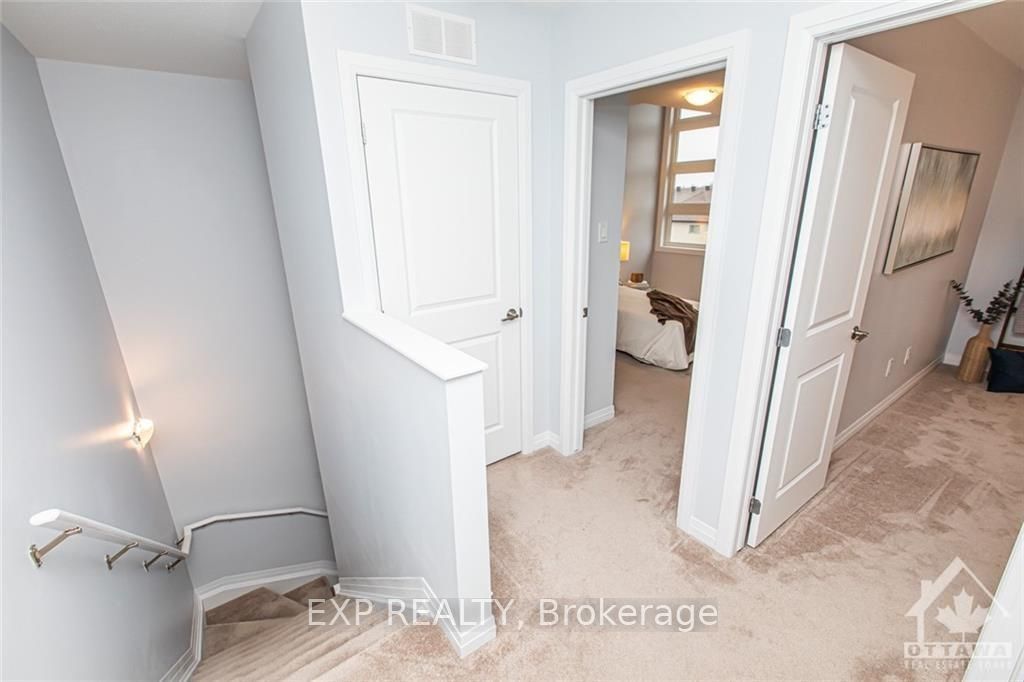 444 Via Verona Avenue B Property Photo 19