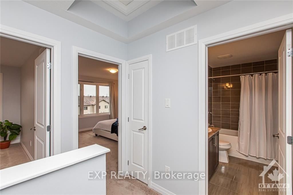 444 Via Verona Avenue B Property Photo 20