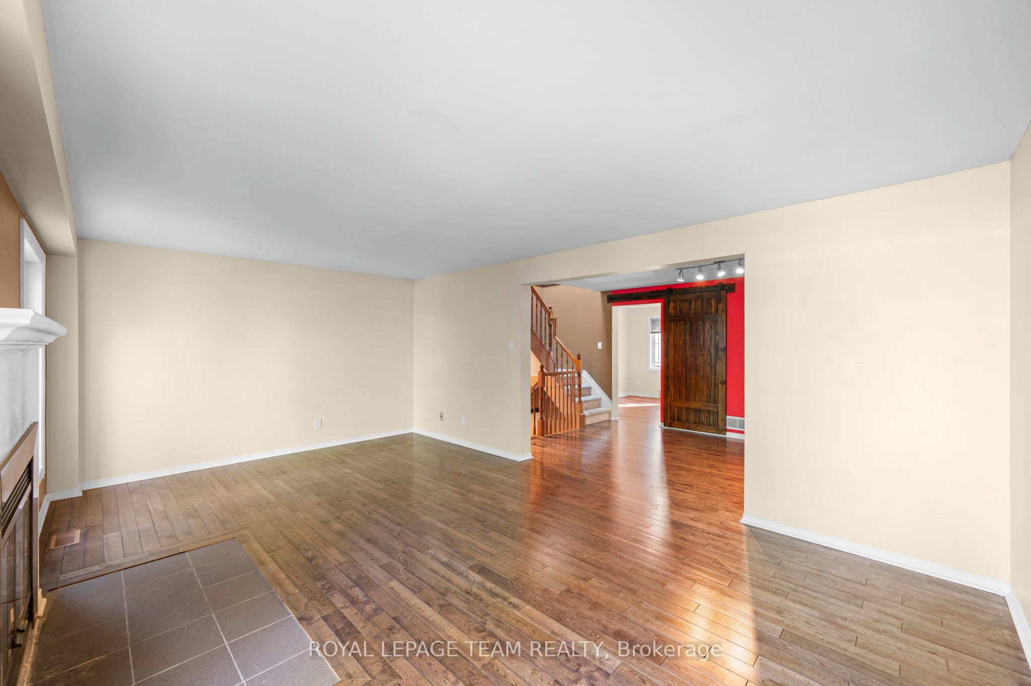 8 Mannington Court Property Photo 9