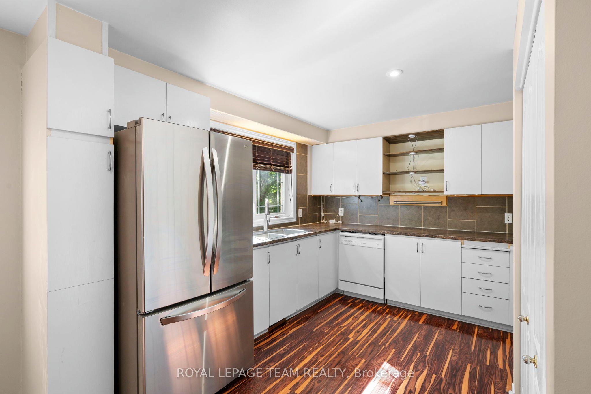 8 Mannington Court Property Photo 15