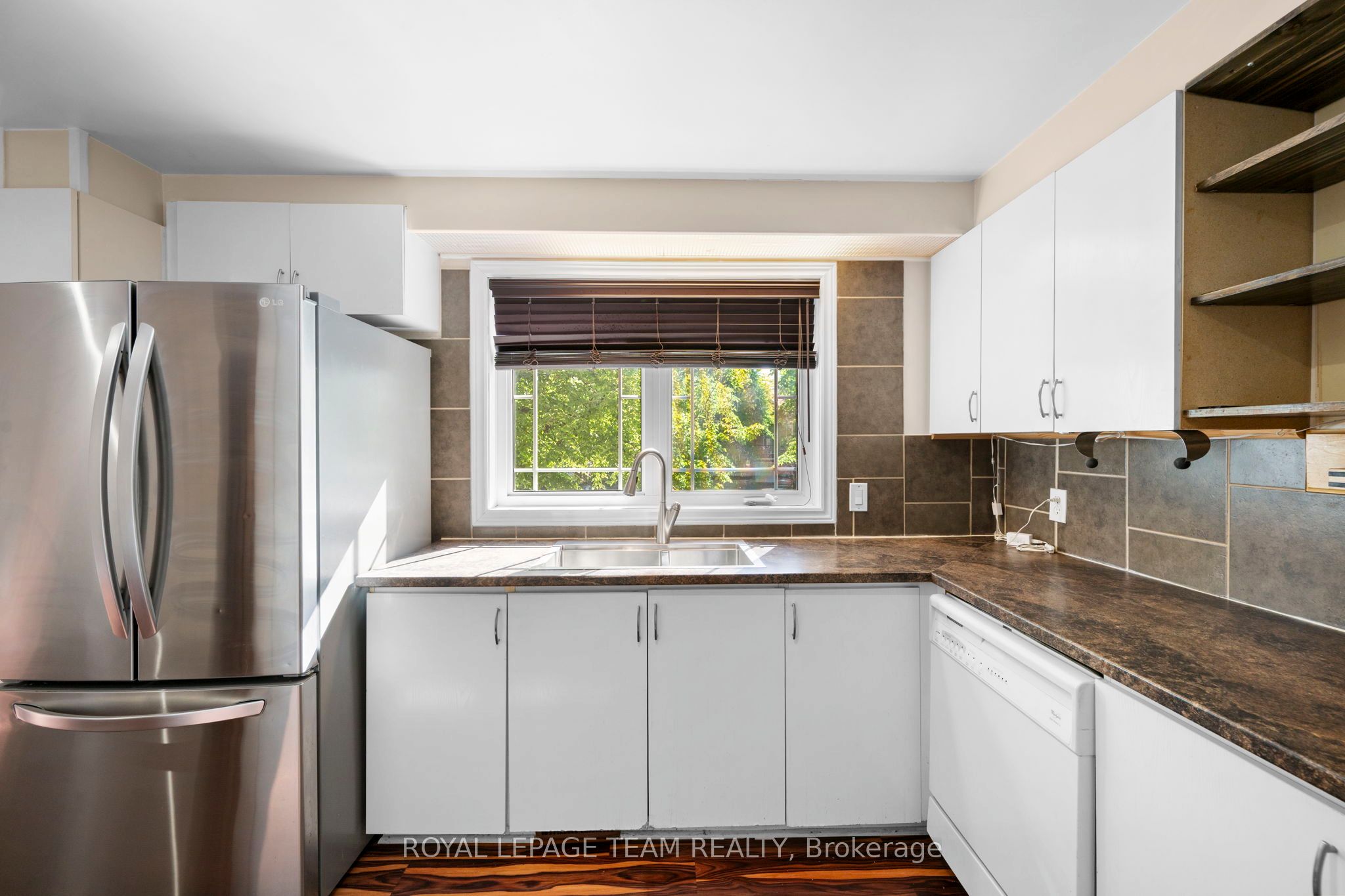 8 Mannington Court Property Photo 16