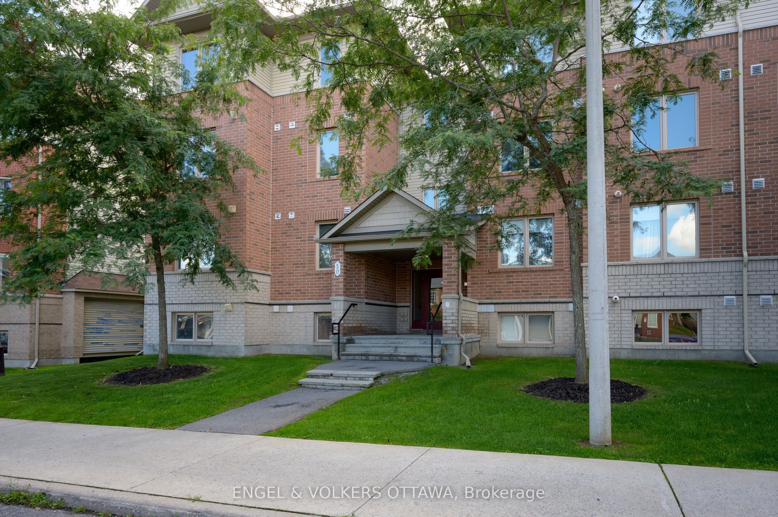 50 Barnstone Drive 7 Property Photo 2