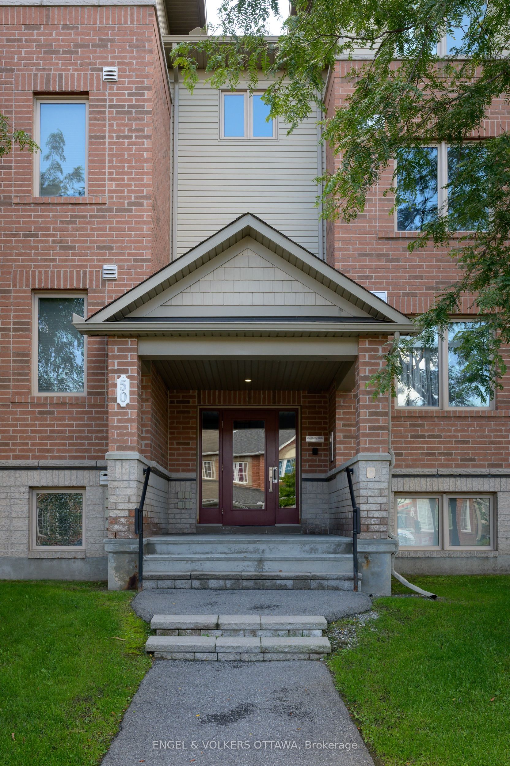 50 Barnstone Drive 7 Property Photo 3