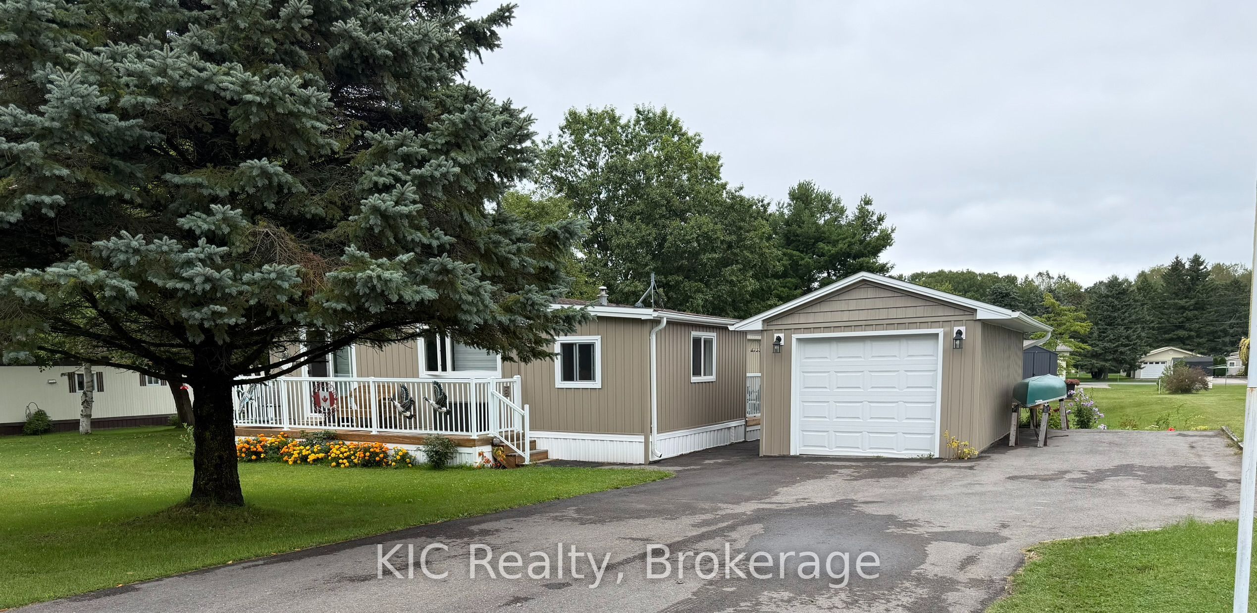 71 SAMA PARK Road Property Photo 1