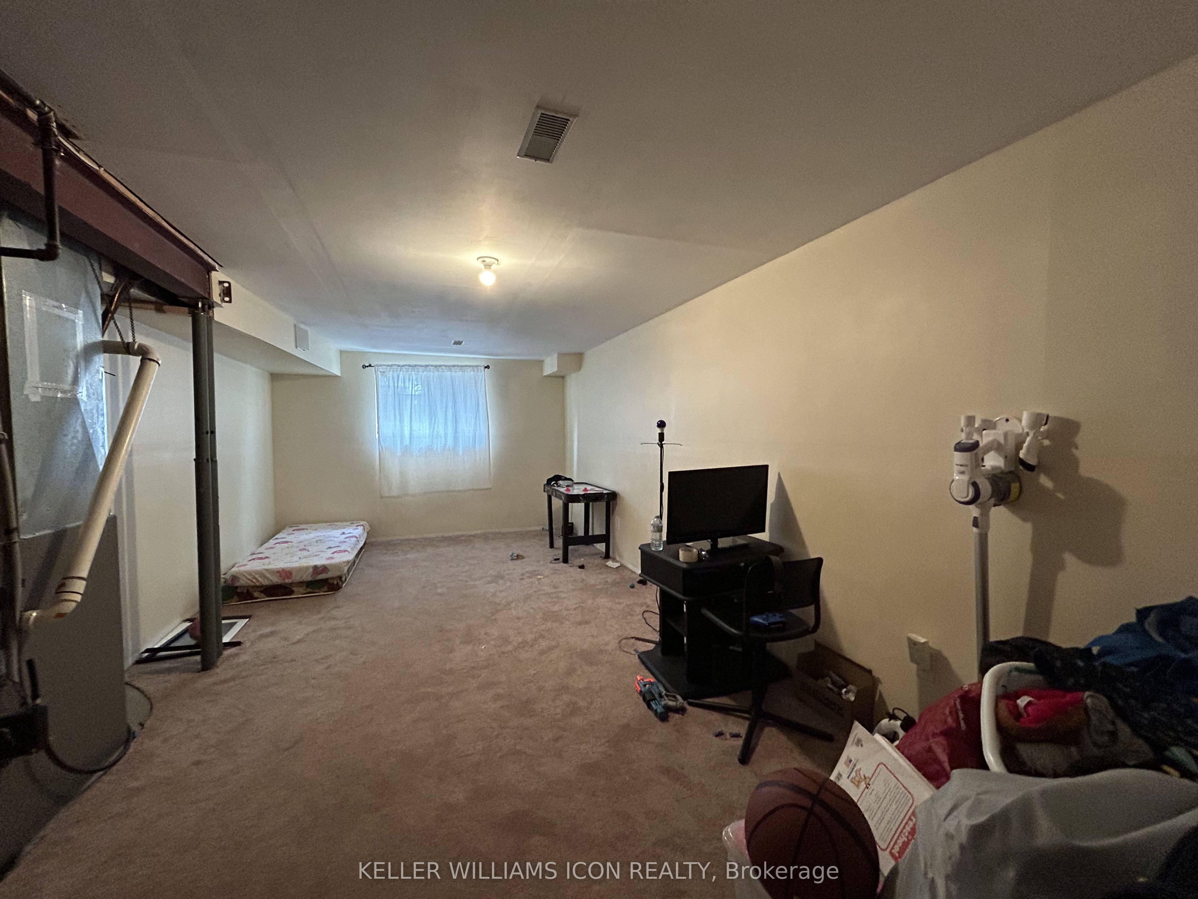 131 Goldwood Private Property Photo 11