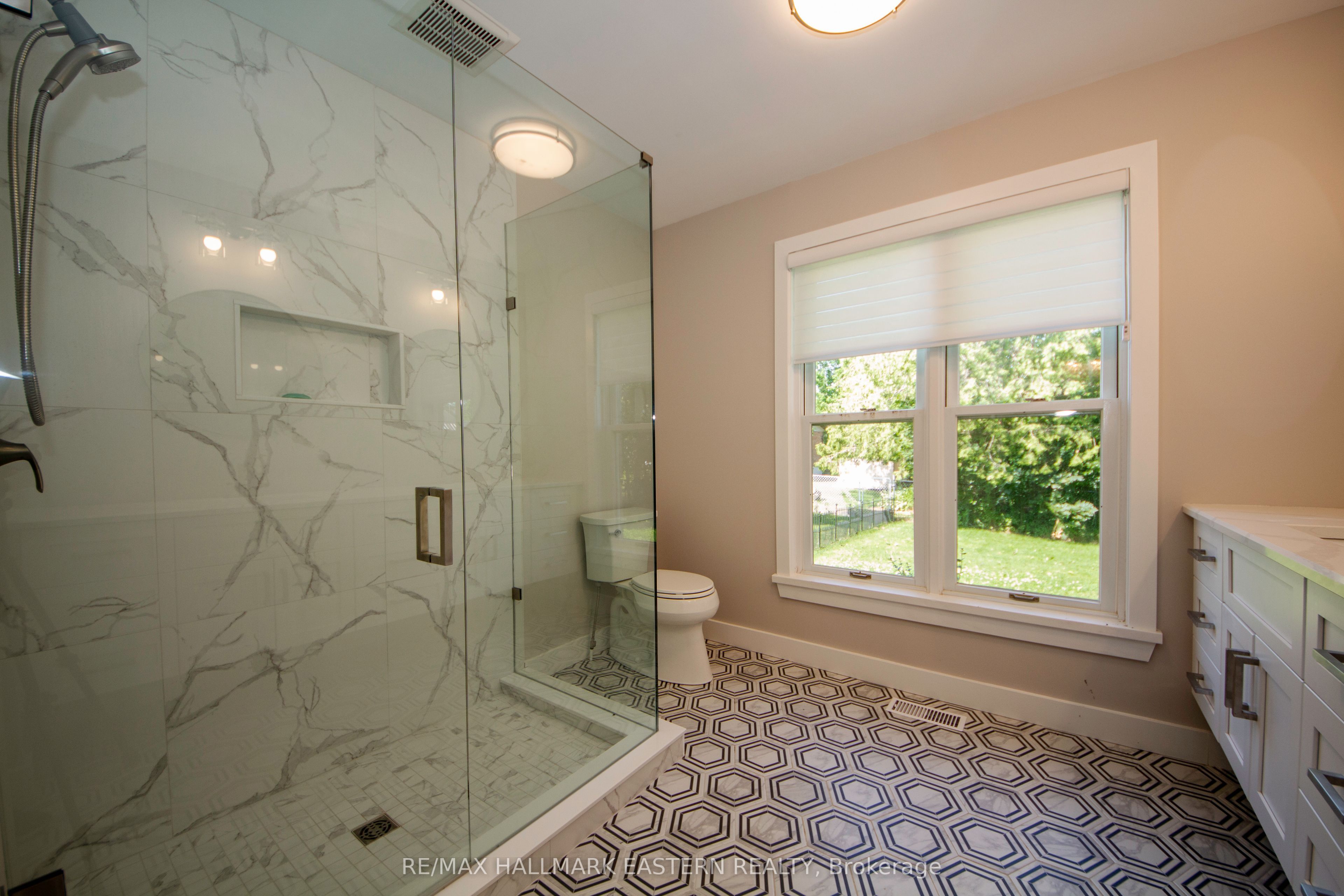 36 Russell Hill Road Property Photo 15