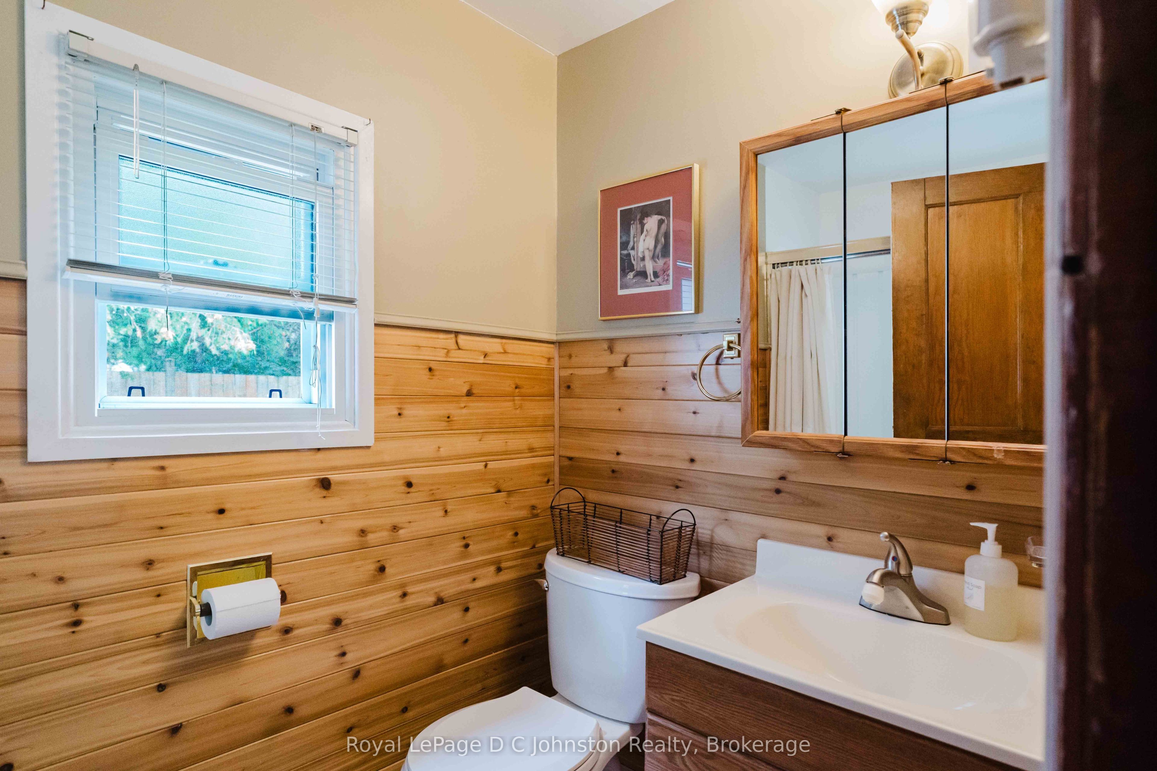 736 Shantz Street Property Photo 16
