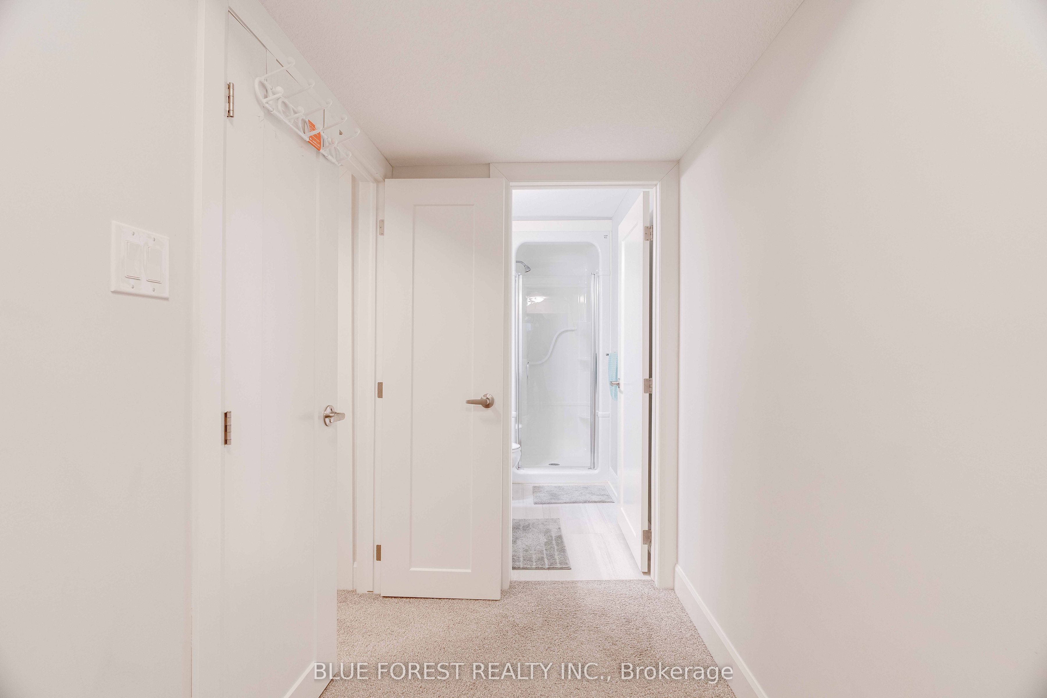 499 Sophia Crescent Property Photo 20
