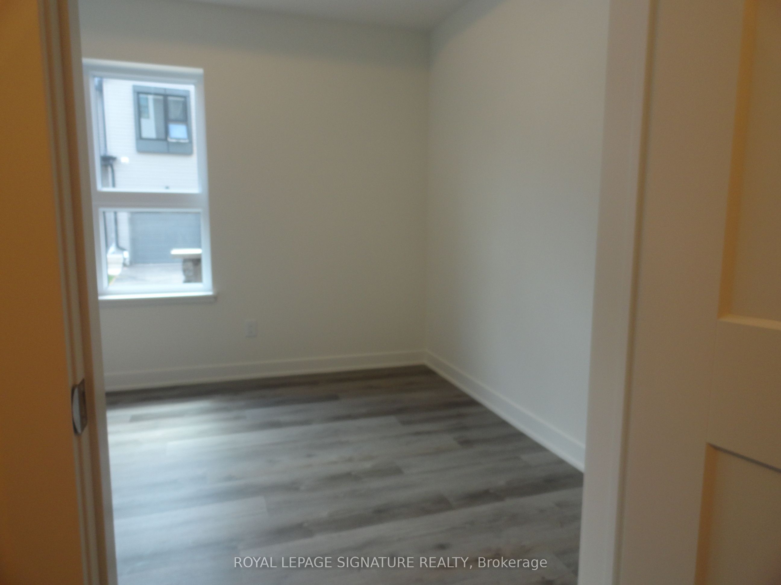 110 Fergus Avenue 112 Property Photo 5